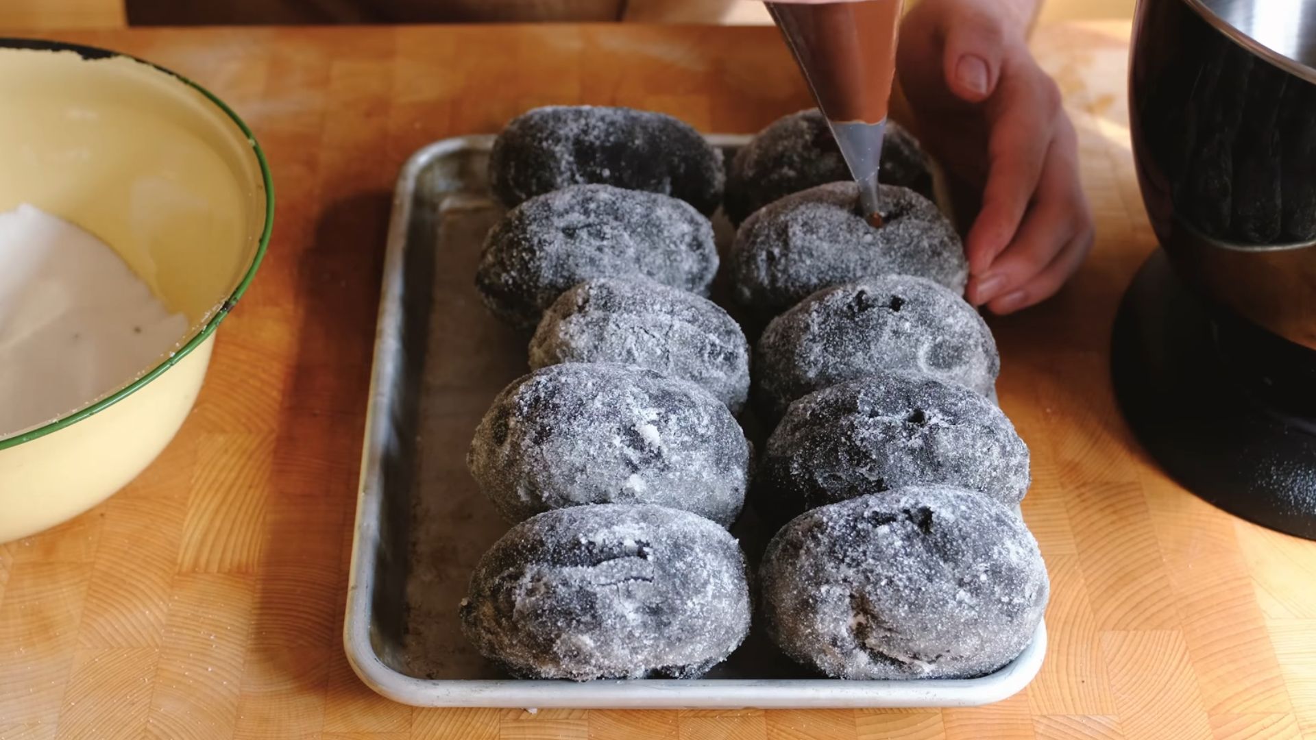 3. Donut au charbon actif