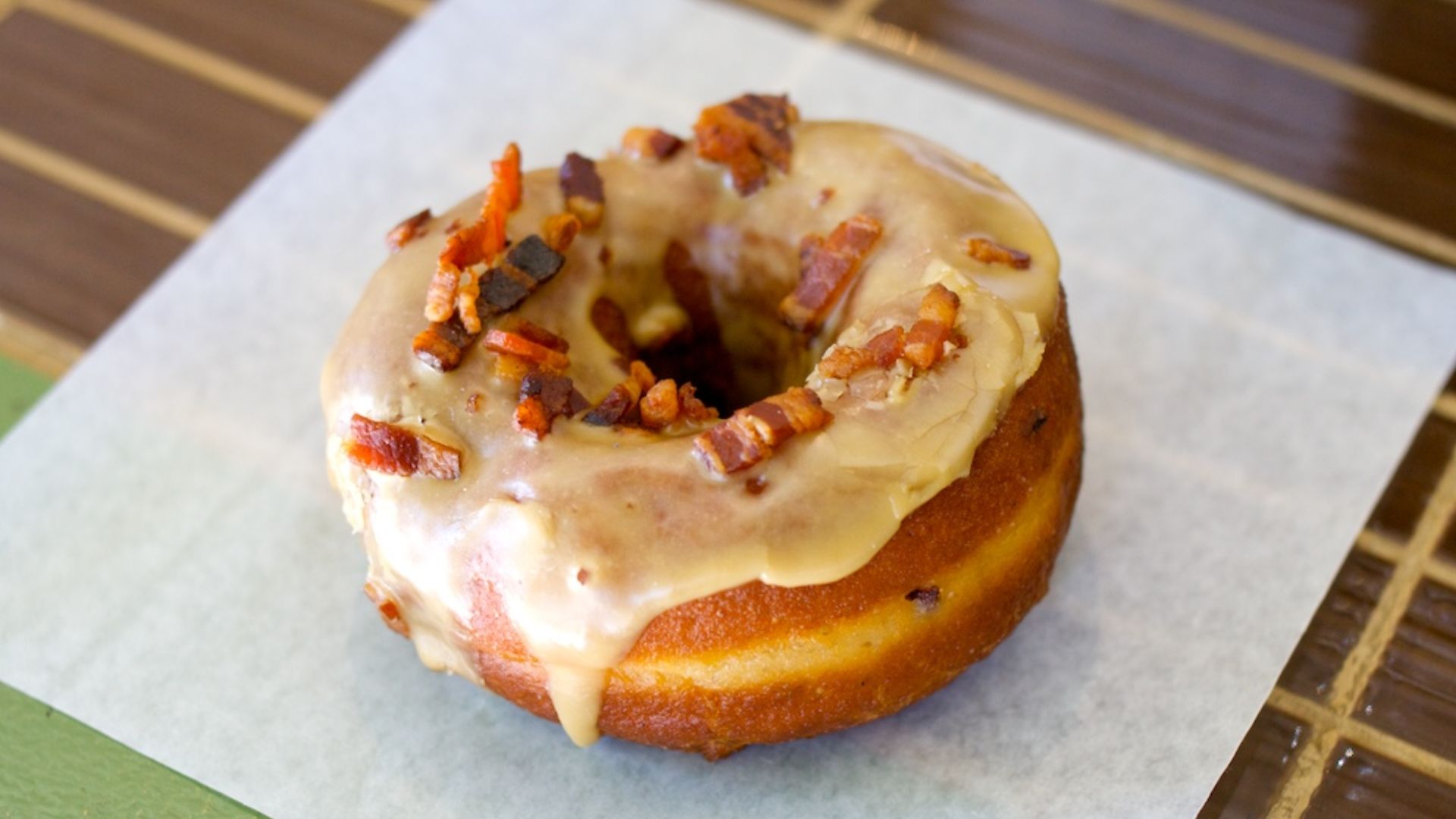 4. Donut au bacon et à l'érable