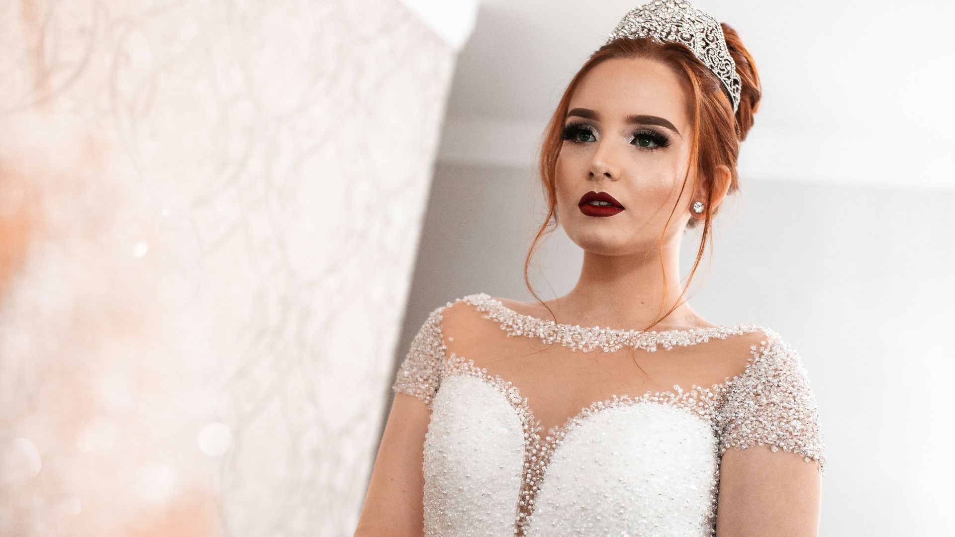 20. Robes modernes "Nude Illusion