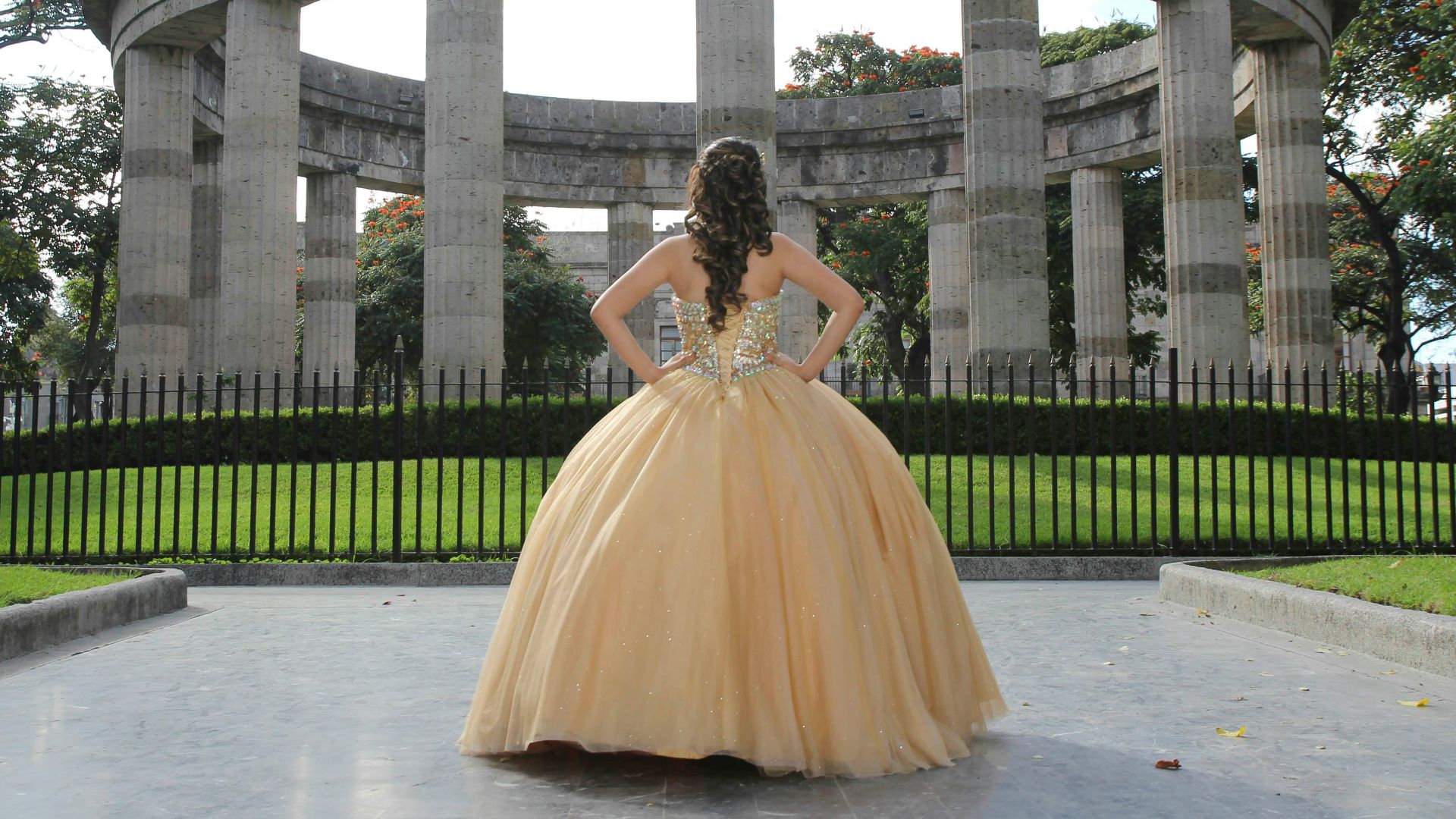 17. Argent et moutarde