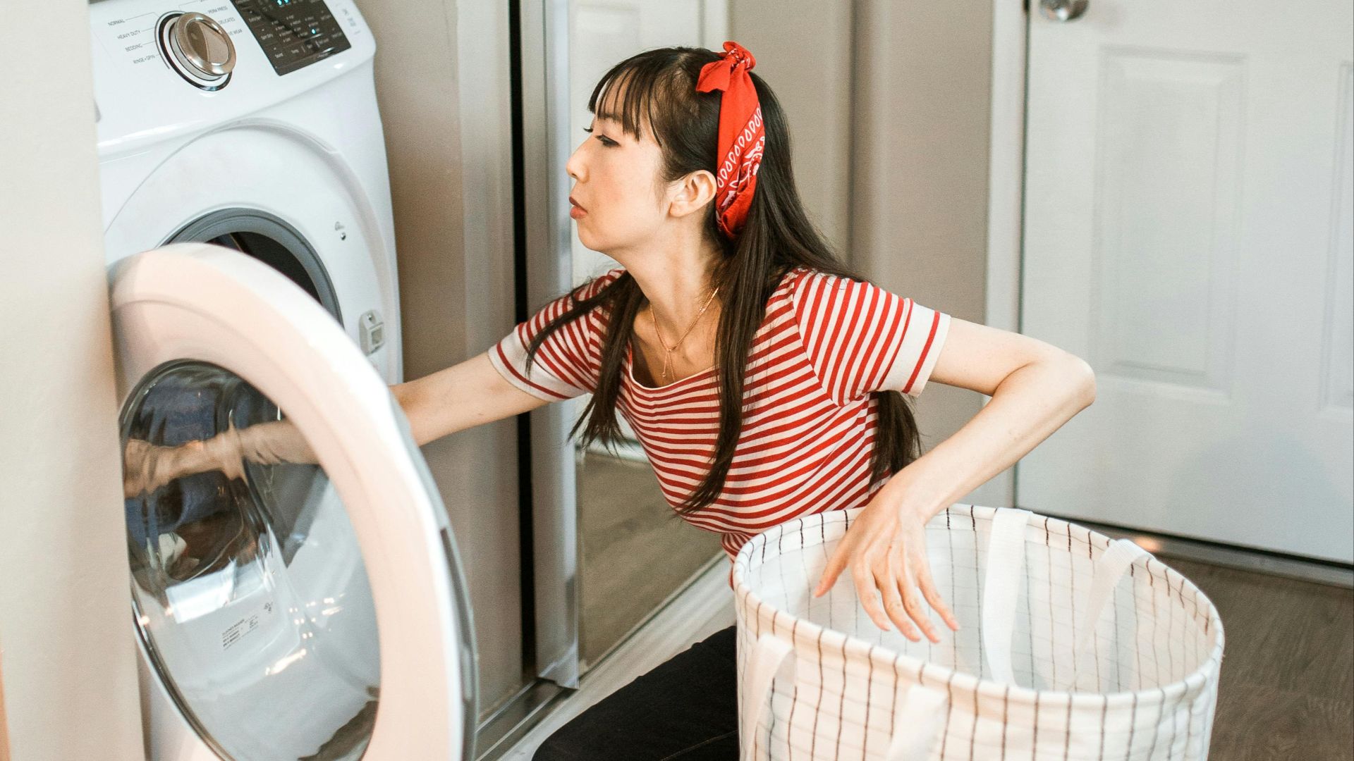 10 types de vêtements adaptés aux laveries automatiques et 10 types de vêtements que vous devriez faire nettoyer à sec