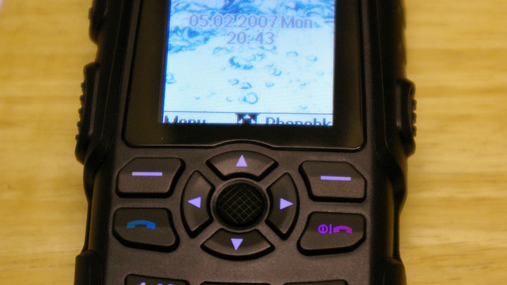 8. Sonim XP3