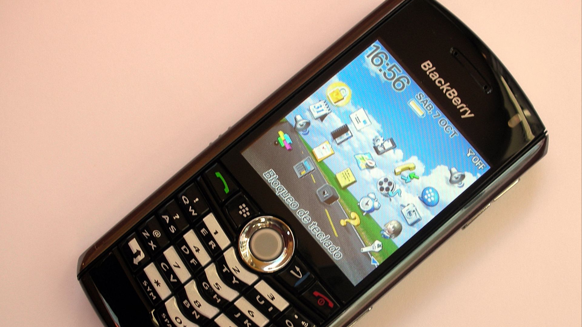 14. BlackBerry Pearl