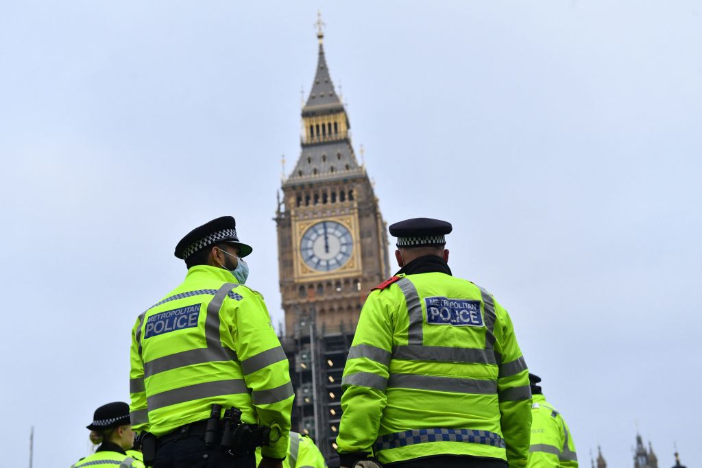 3 arrested under suspicion of spying for Russia