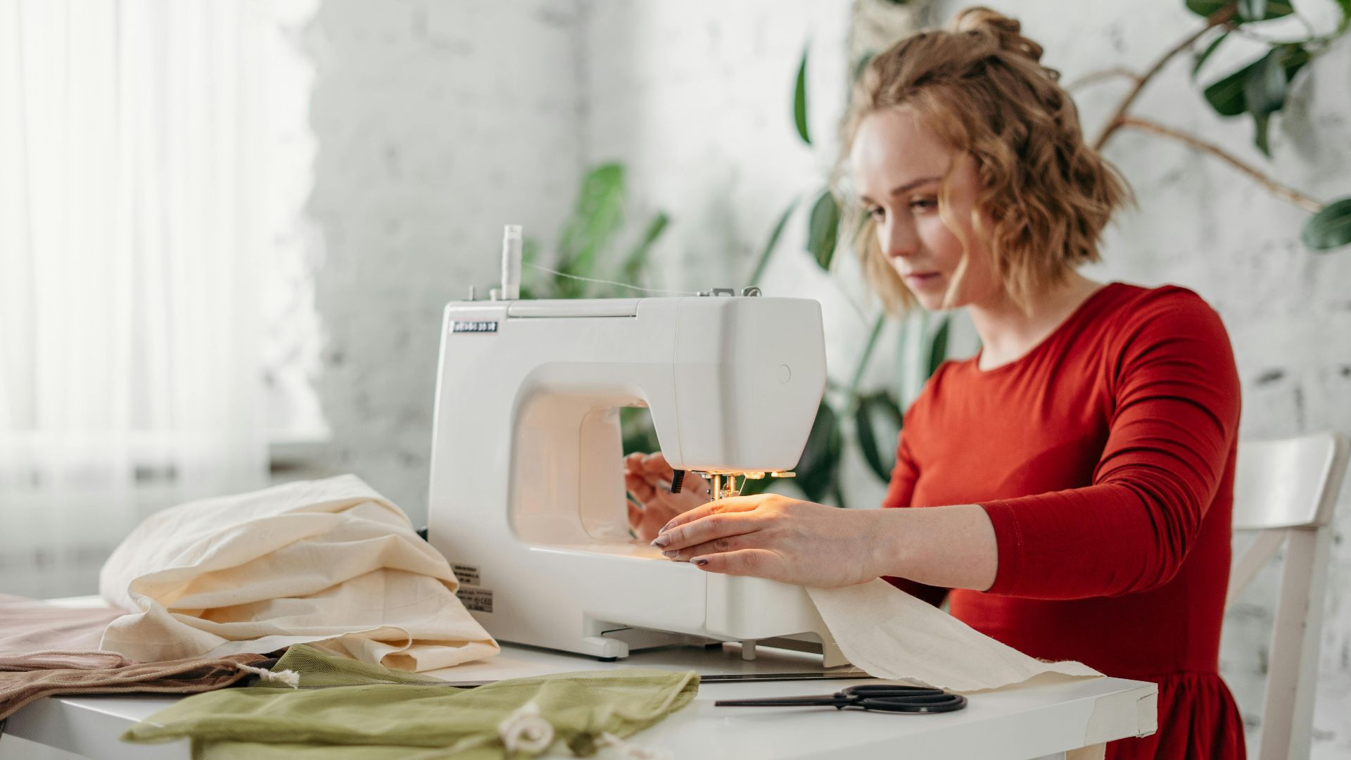 19. Coudre des vêtements à la maison