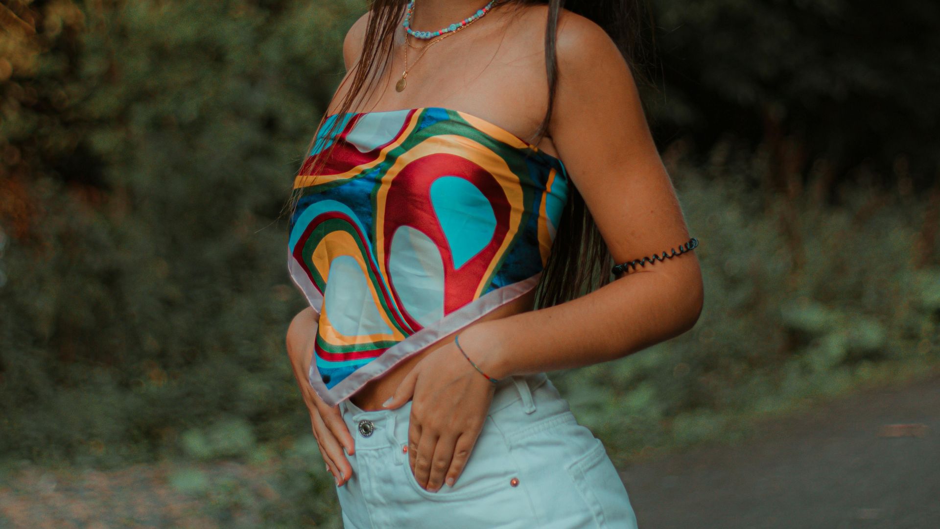 14. Top bandana et jean évasé taille haute