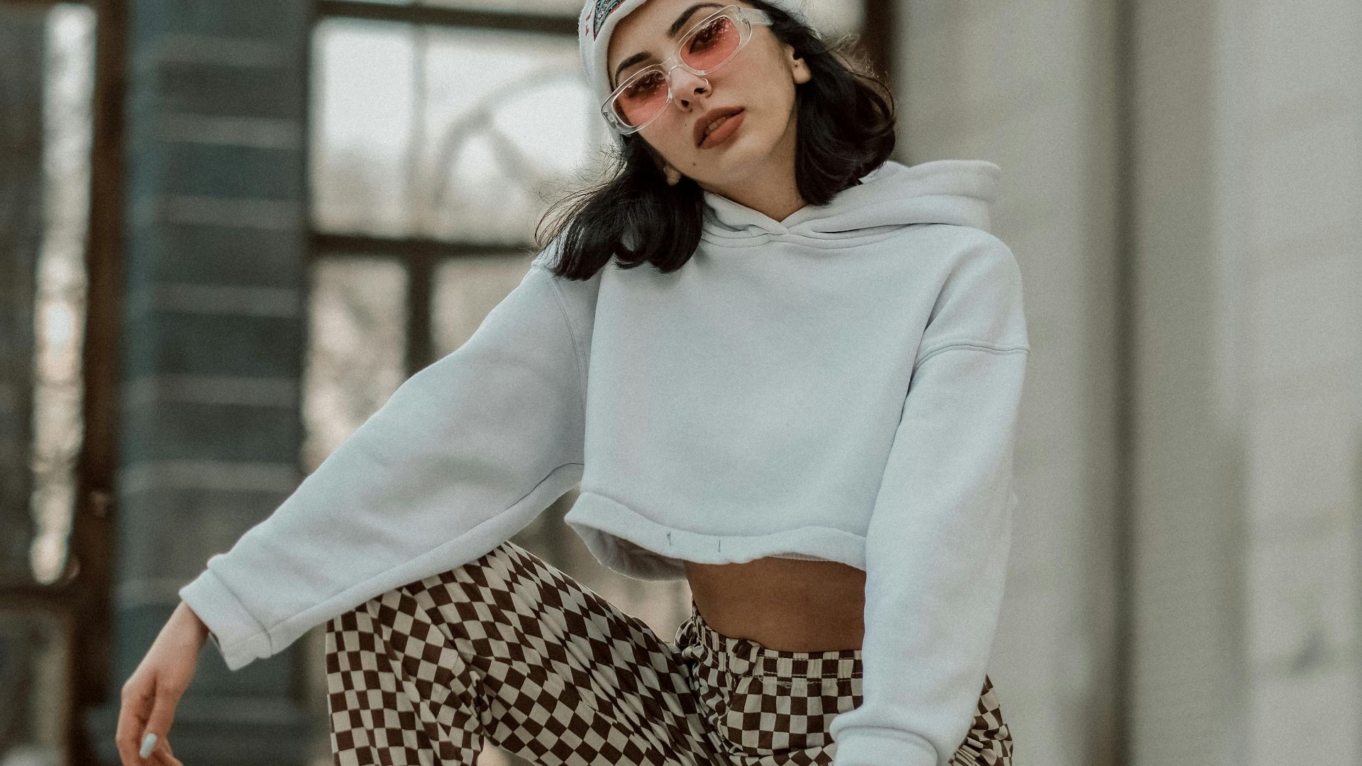 16. Sweat à capuche et pantalon à jambes larges