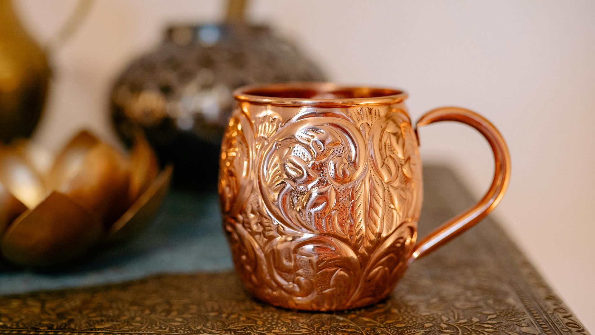 7. Utiliser de la vaisselle en cuivre ou en laiton pour la réception