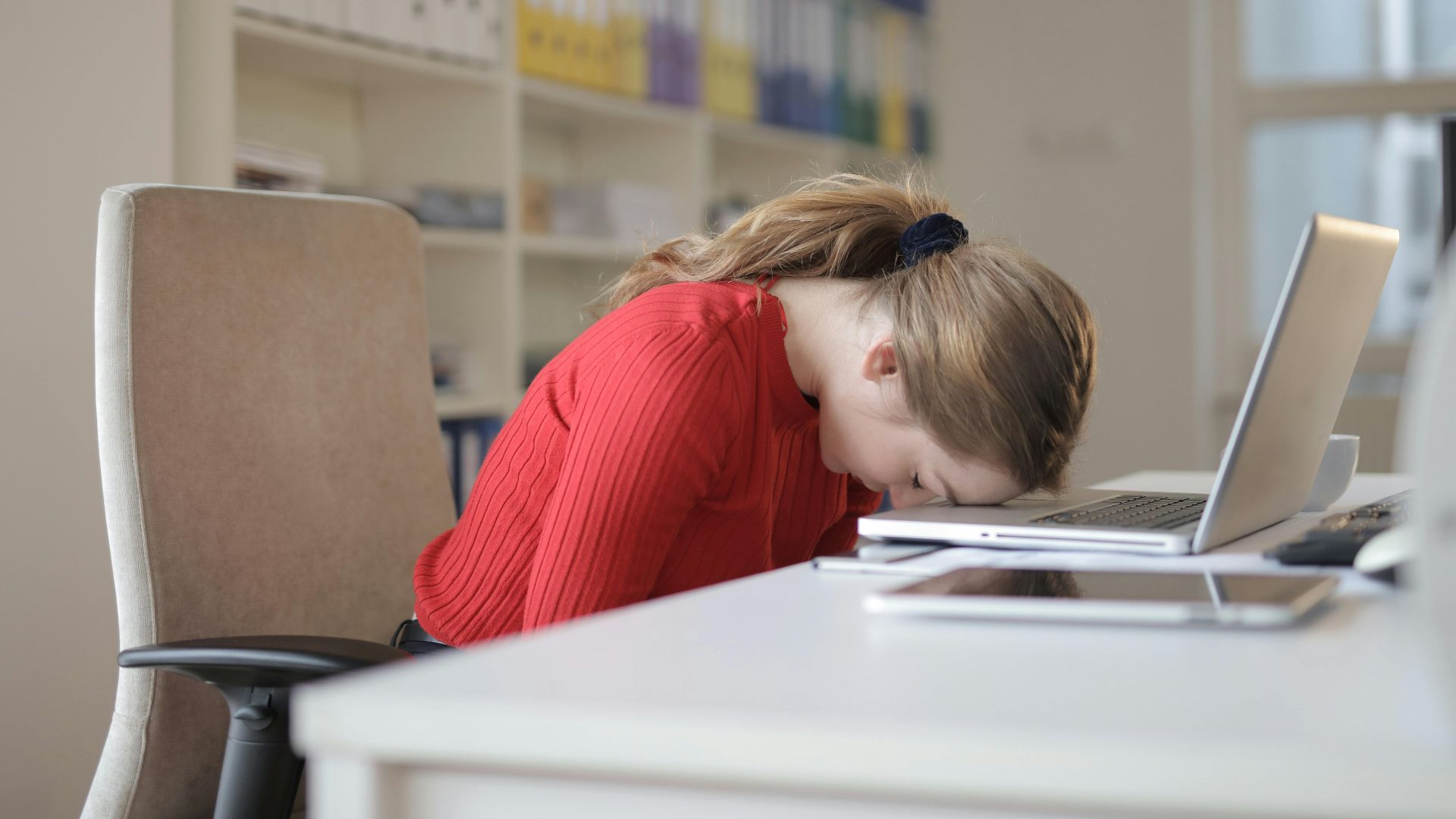 3. Vous vous sentez léthargique après avoir mangé
