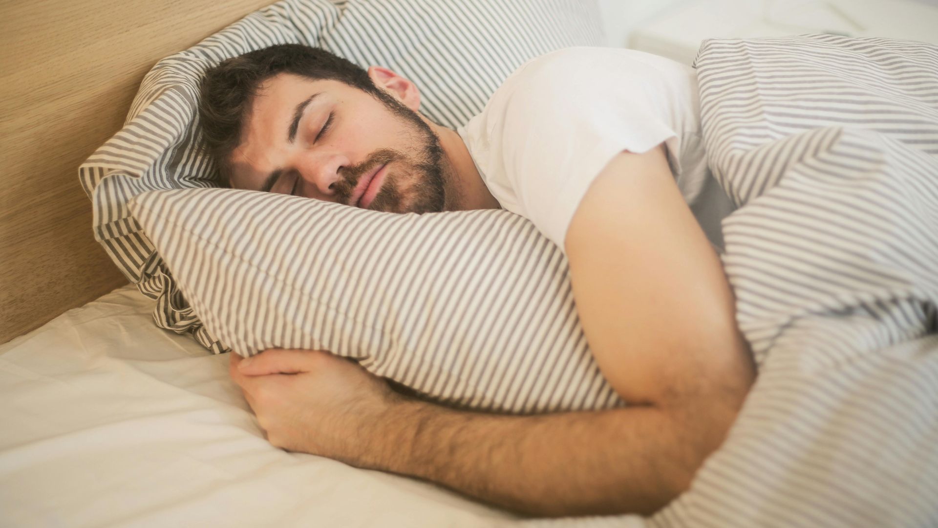 6. Dormir suffisamment avant et pendant le voyage