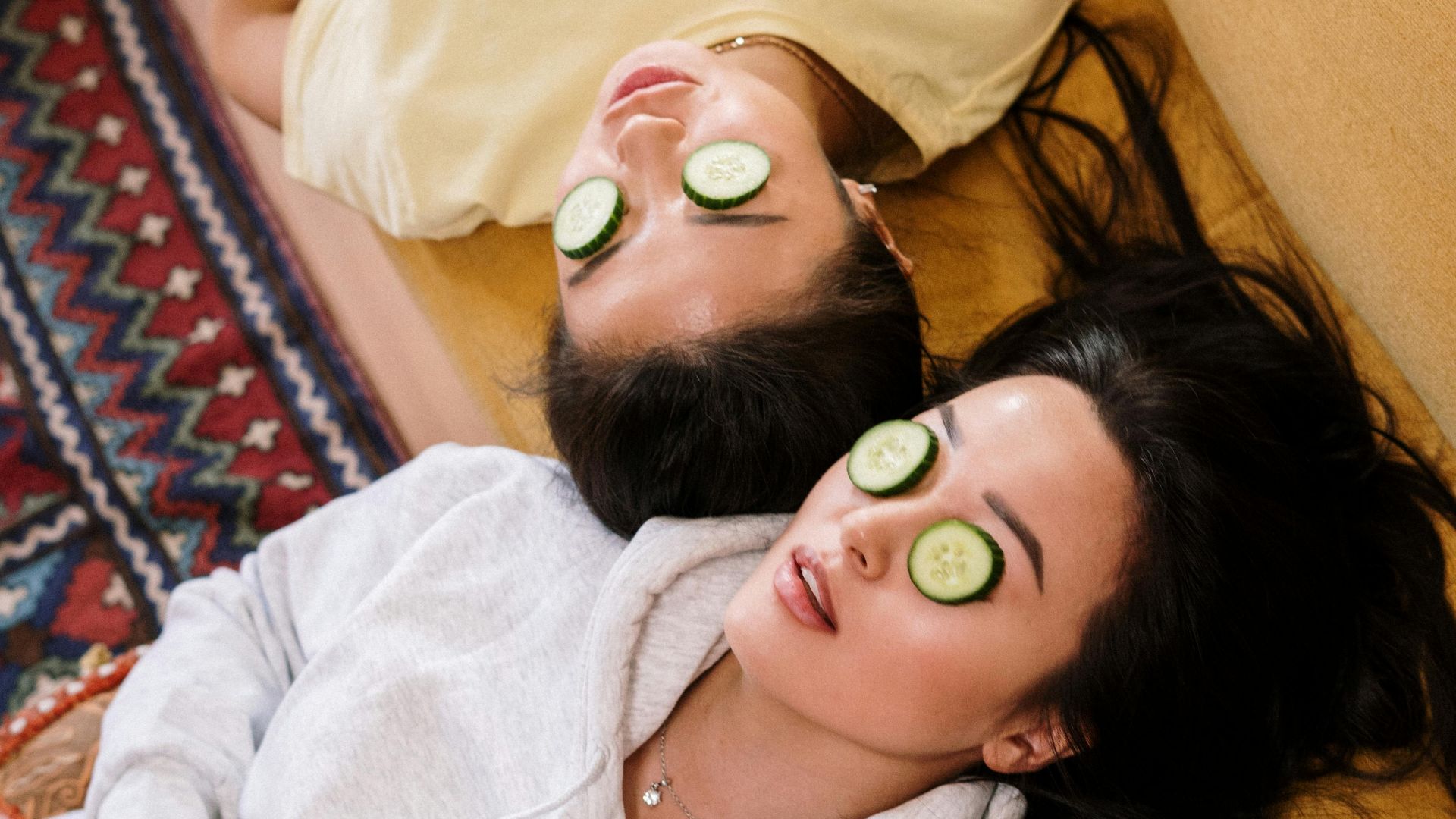 20 masques DIY pour une peau éclatante et des cheveux brillants