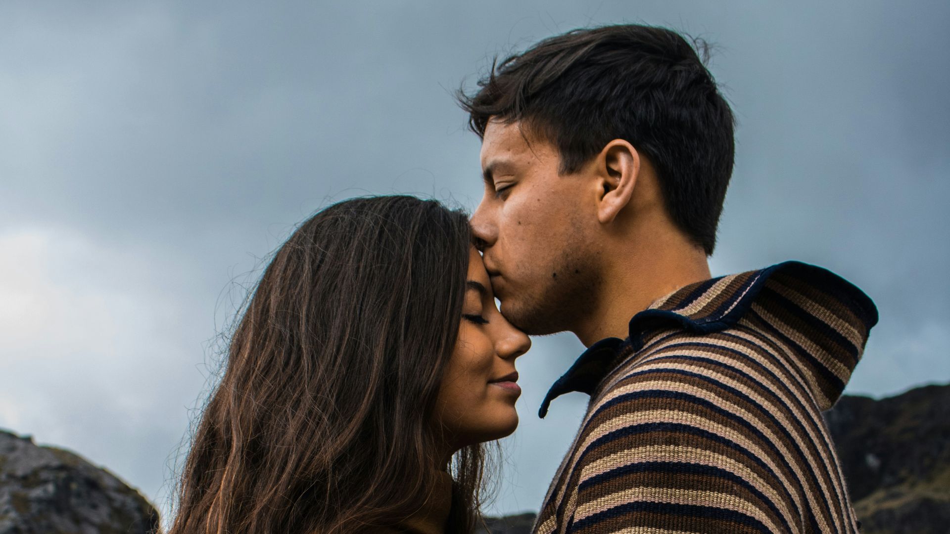 6. Le processus émotionnel de la chute amoureuse est le même
