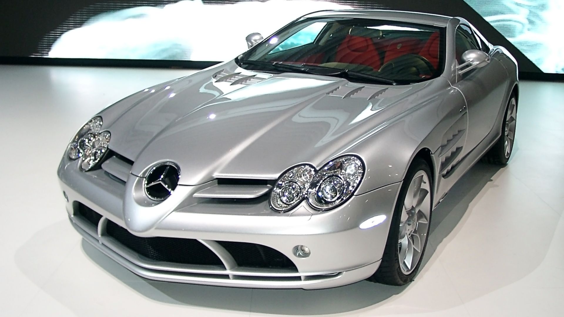 10. Mercedes-Benz SLR McLaren (2003)