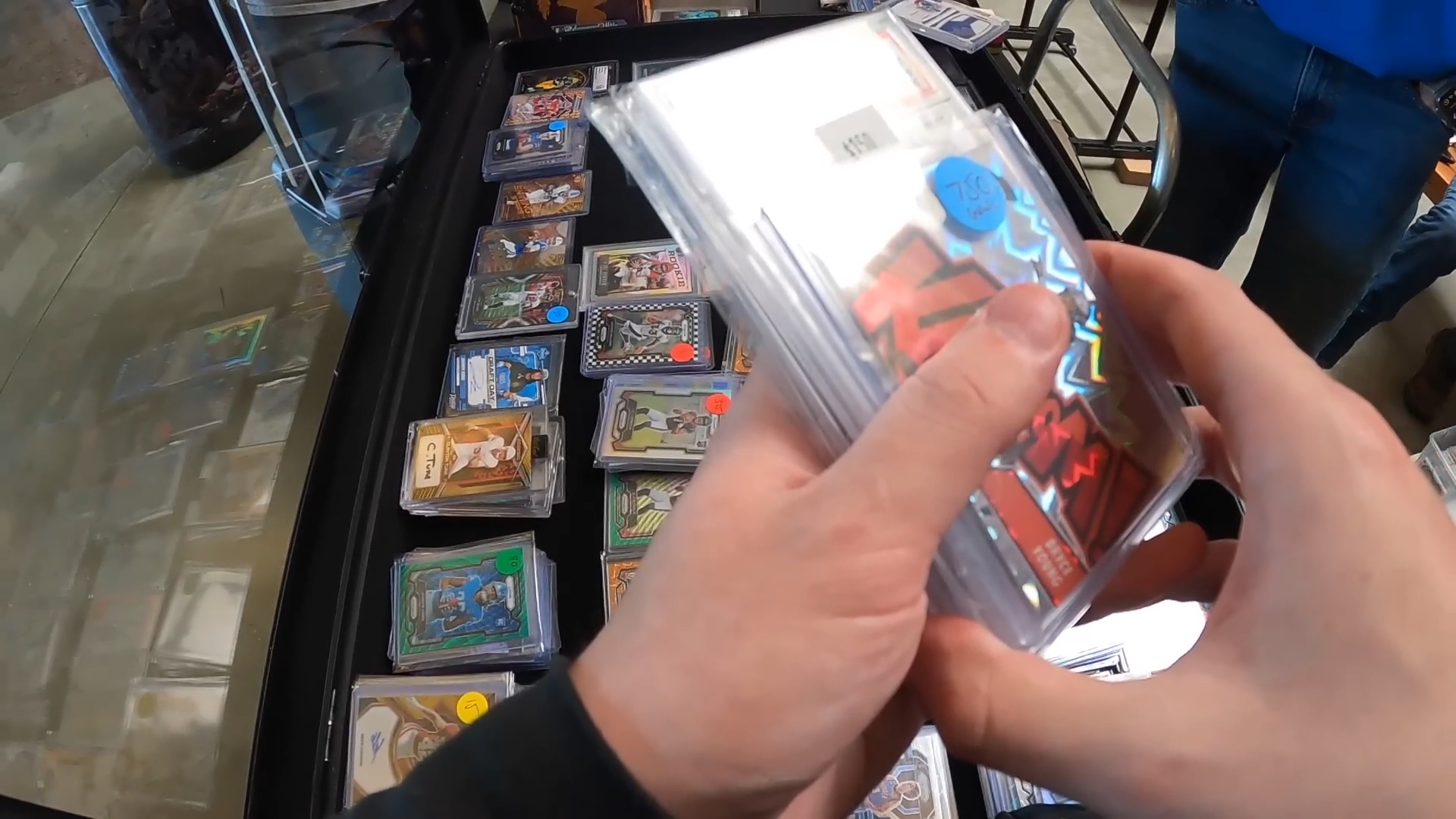 2. Emballer les cartes en toute sécurité avant de quitter la table