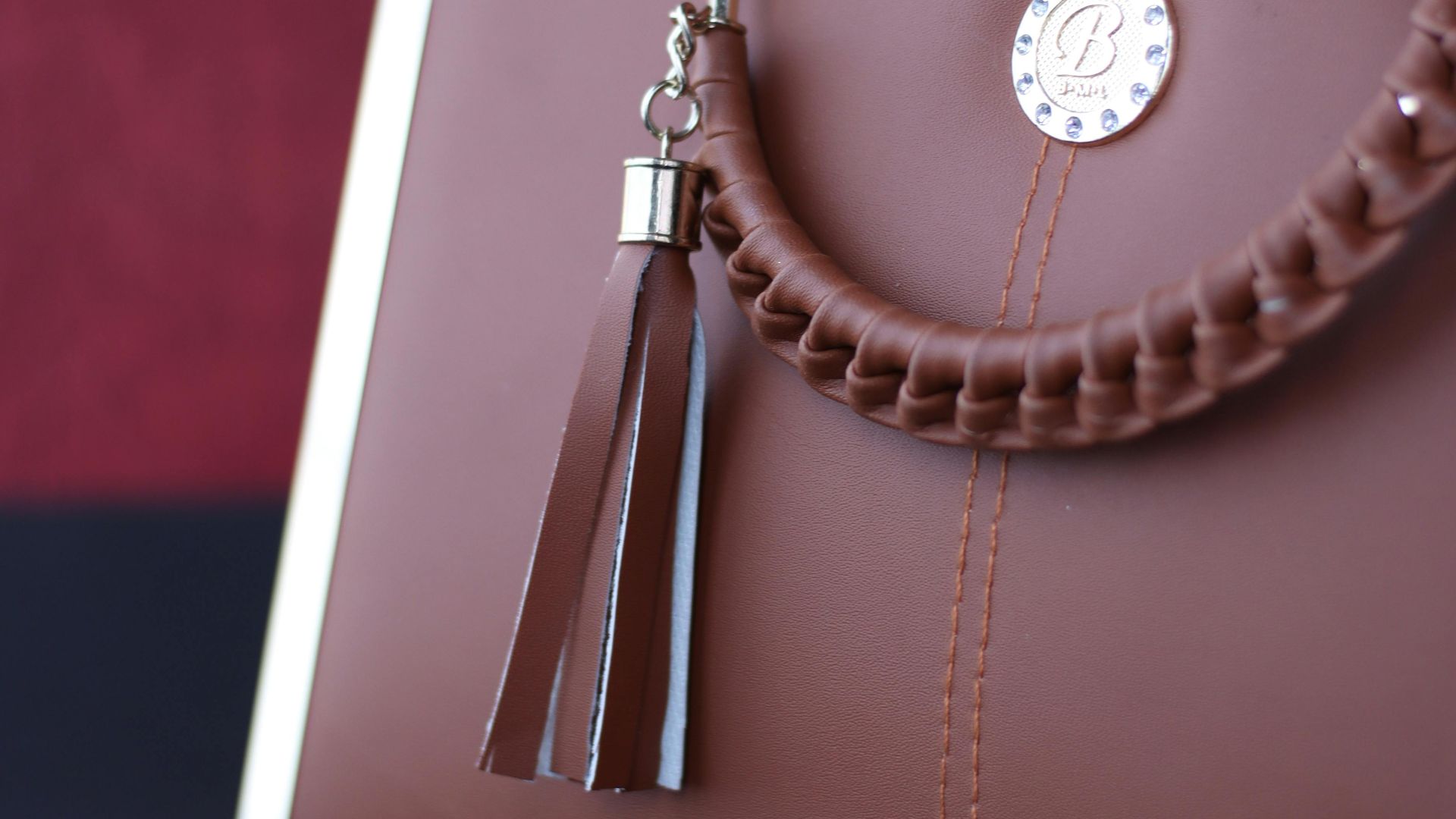 6. Glands en cuir amovibles