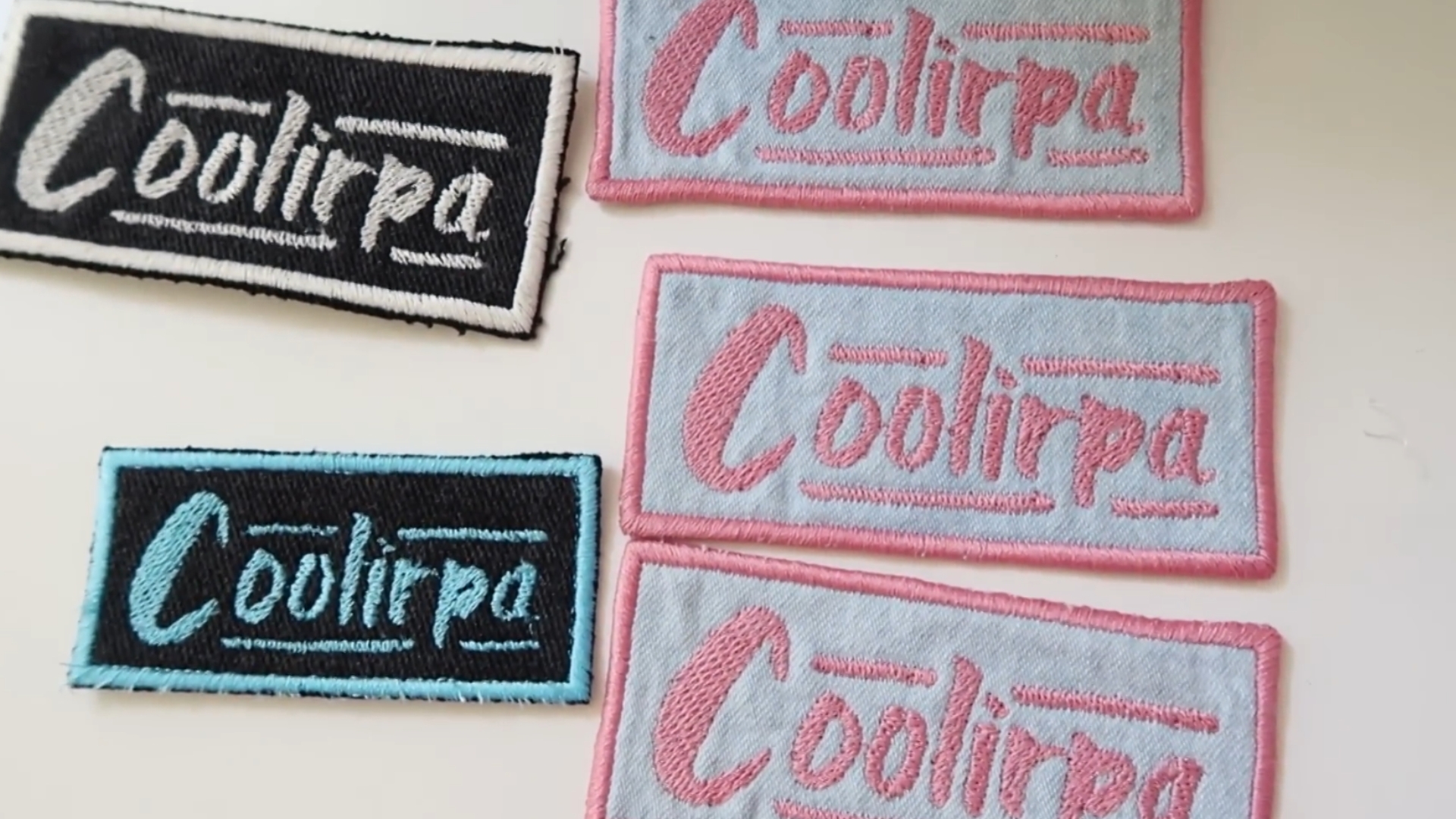 9. Écussons brodés