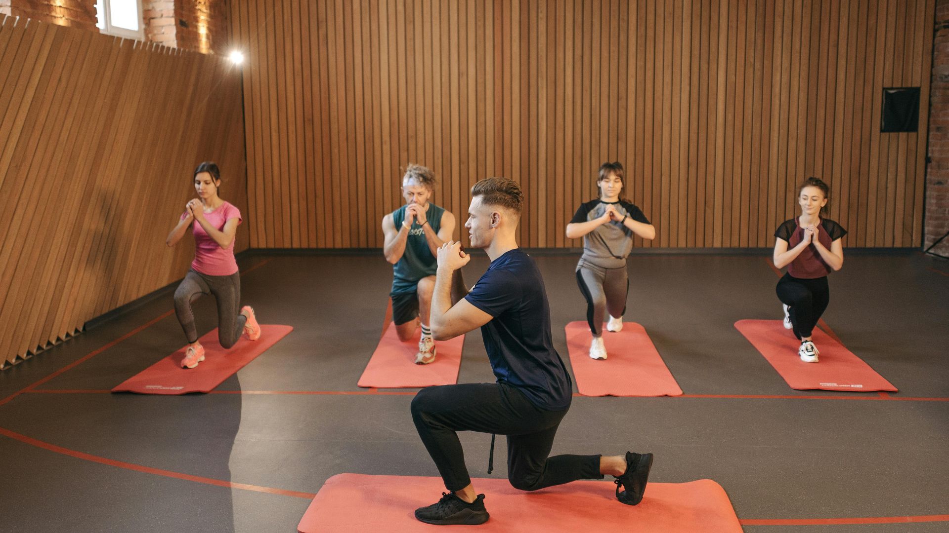 2. Moniteur de fitness en groupe