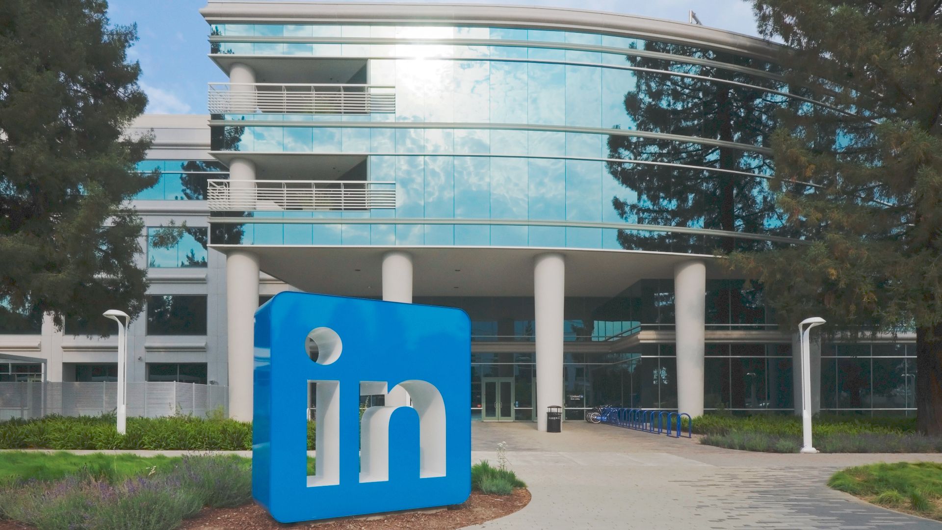 8. LinkedIn (2012 et 2016)