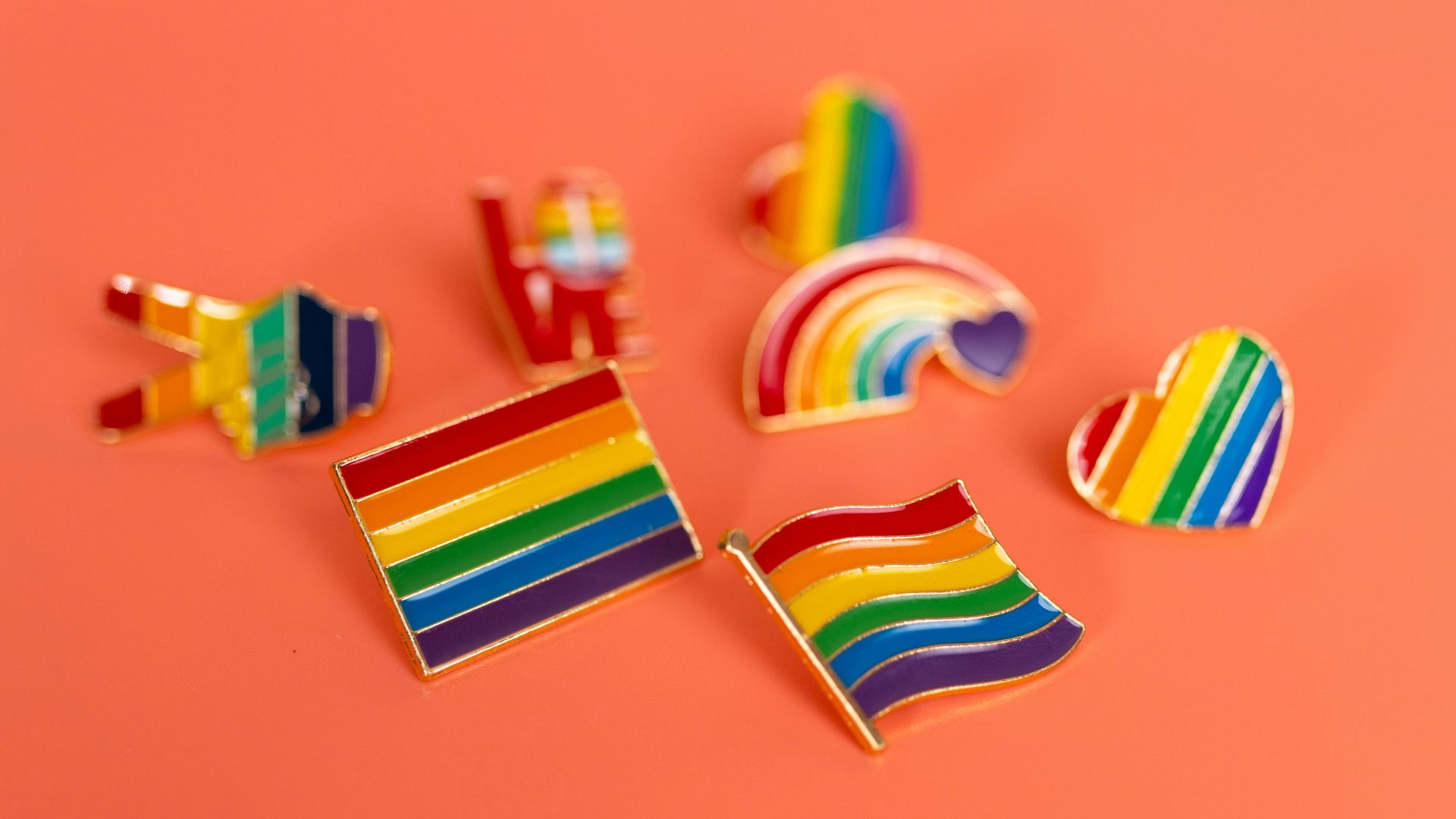 6. Épingles de fierté