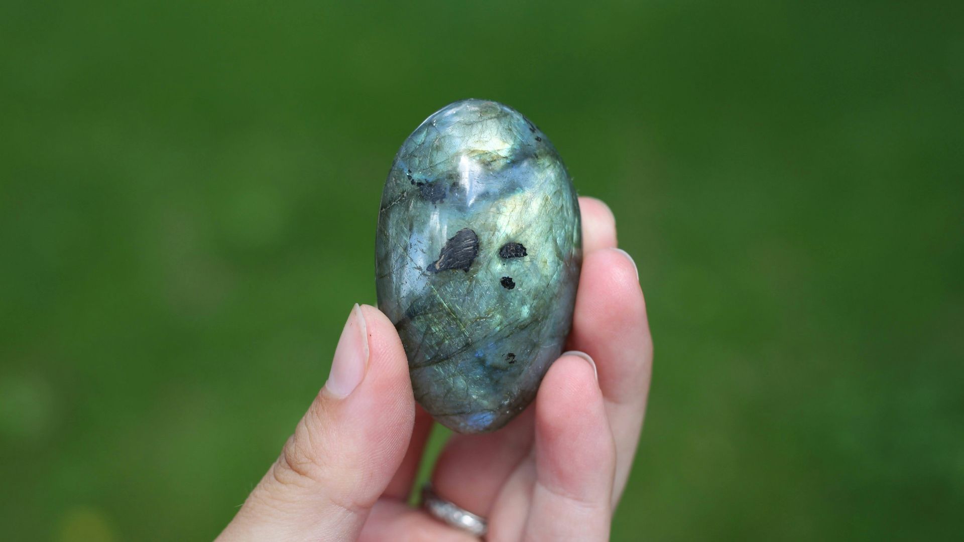 13. Labradorite