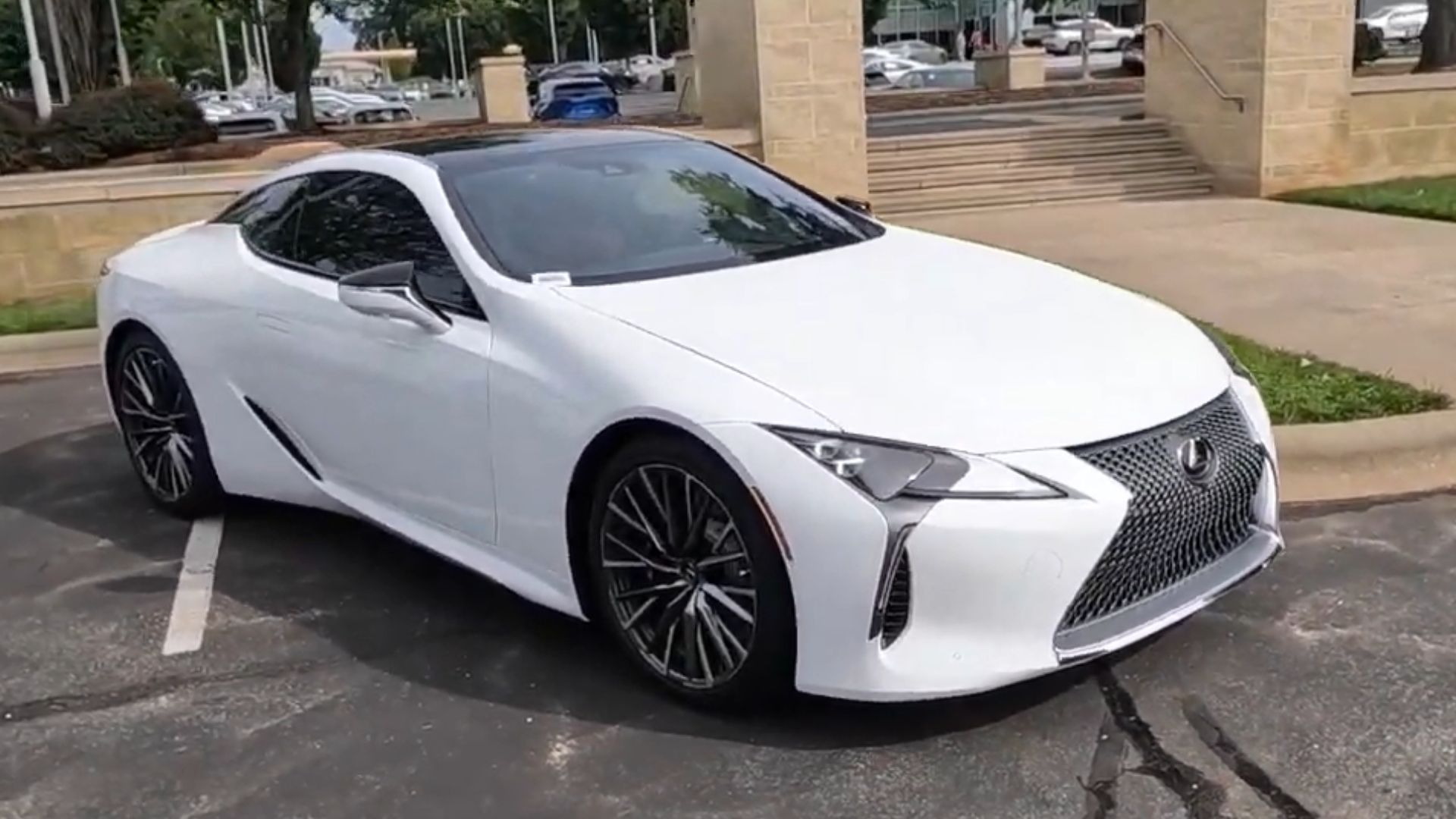 10. 2024 Lexus LC 500