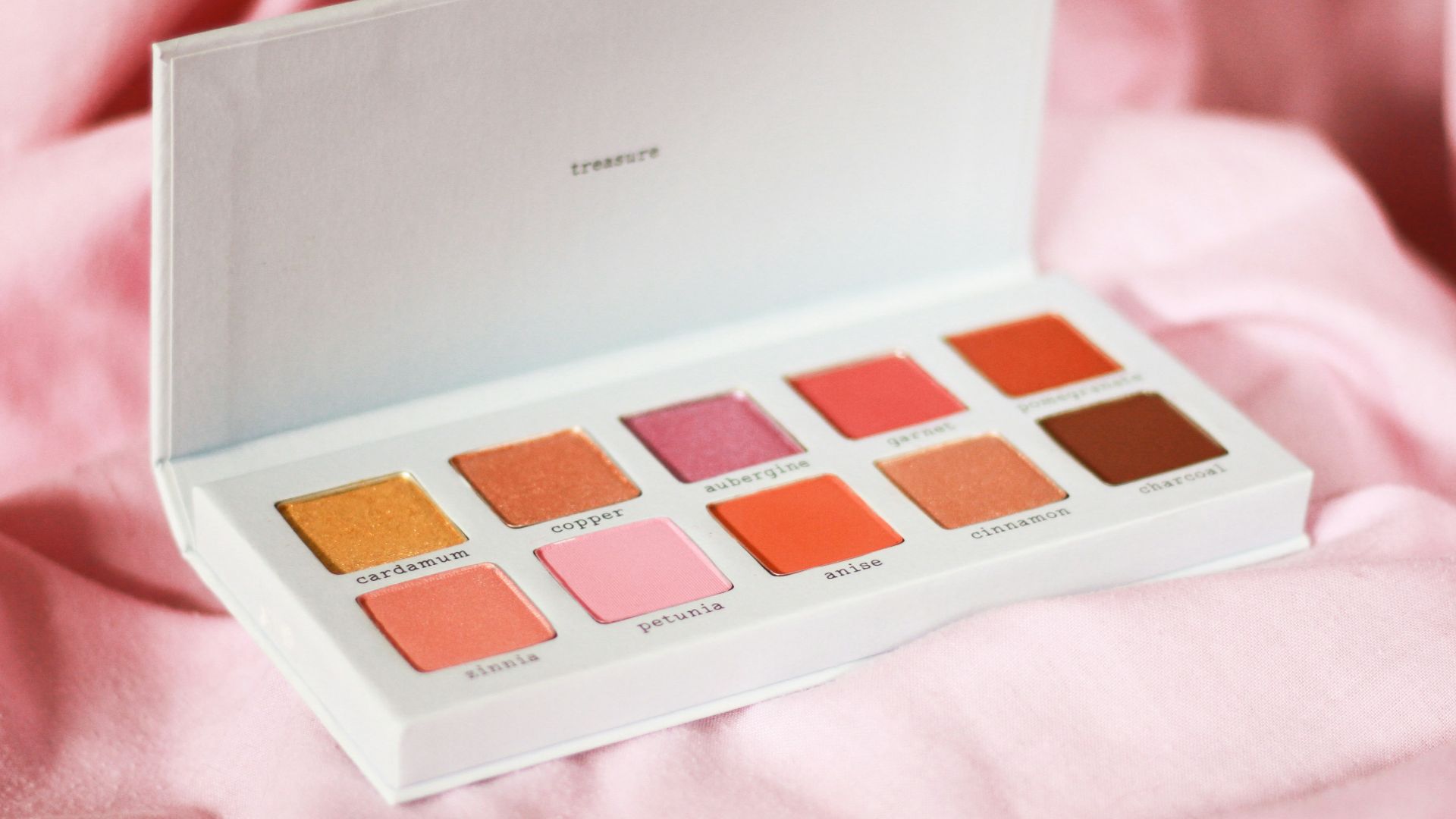 4. Utiliser une base pour ombres à paupières