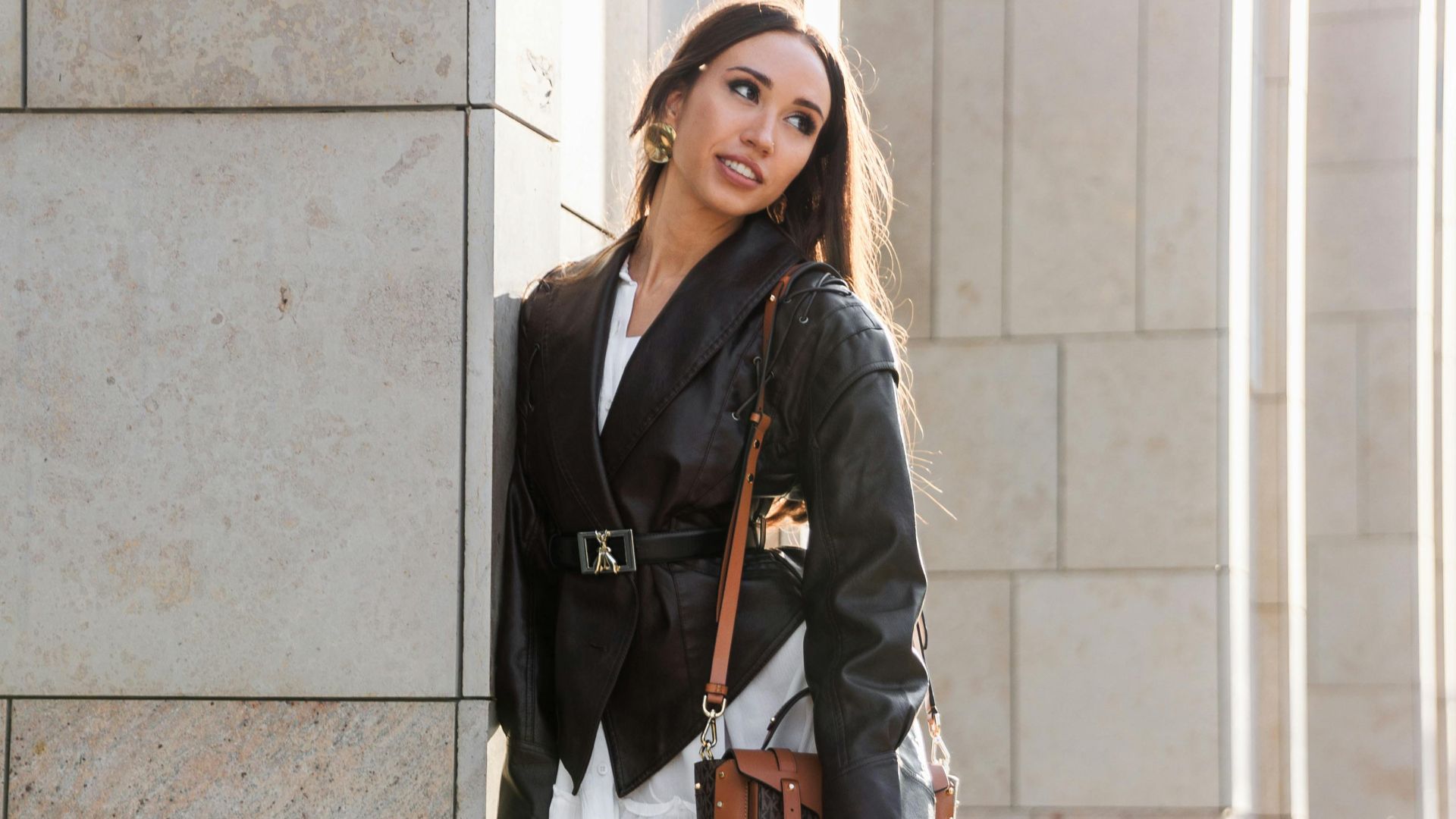 2. Mélangez les textures comme le cuir et la laine