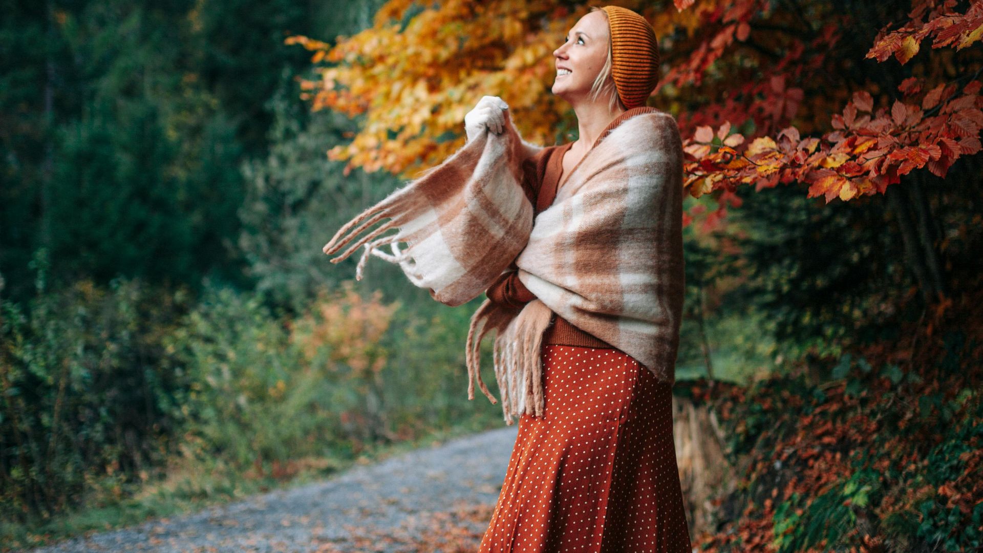 8. Associer des jupes midi à des tricots épais
