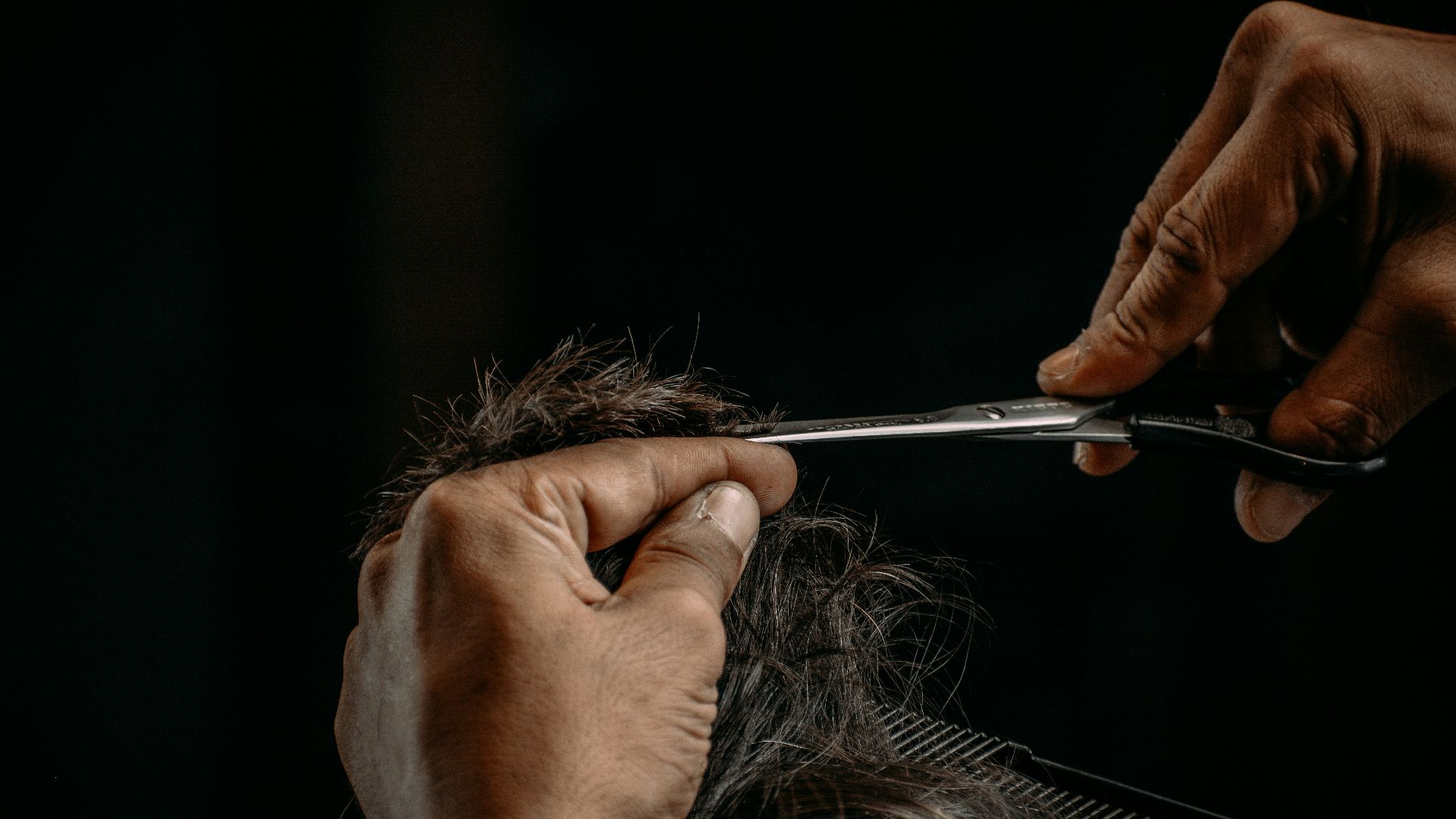 1. Analyse minérale des cheveux pour déterminer les niveaux de nutriments