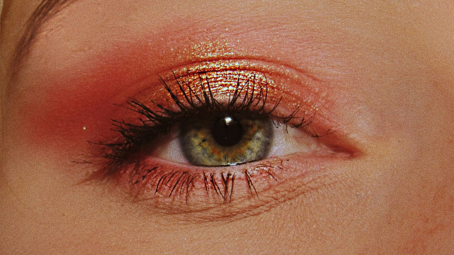 Le maquillage à travers les âges : 20 tendances que l’on ne voit plus