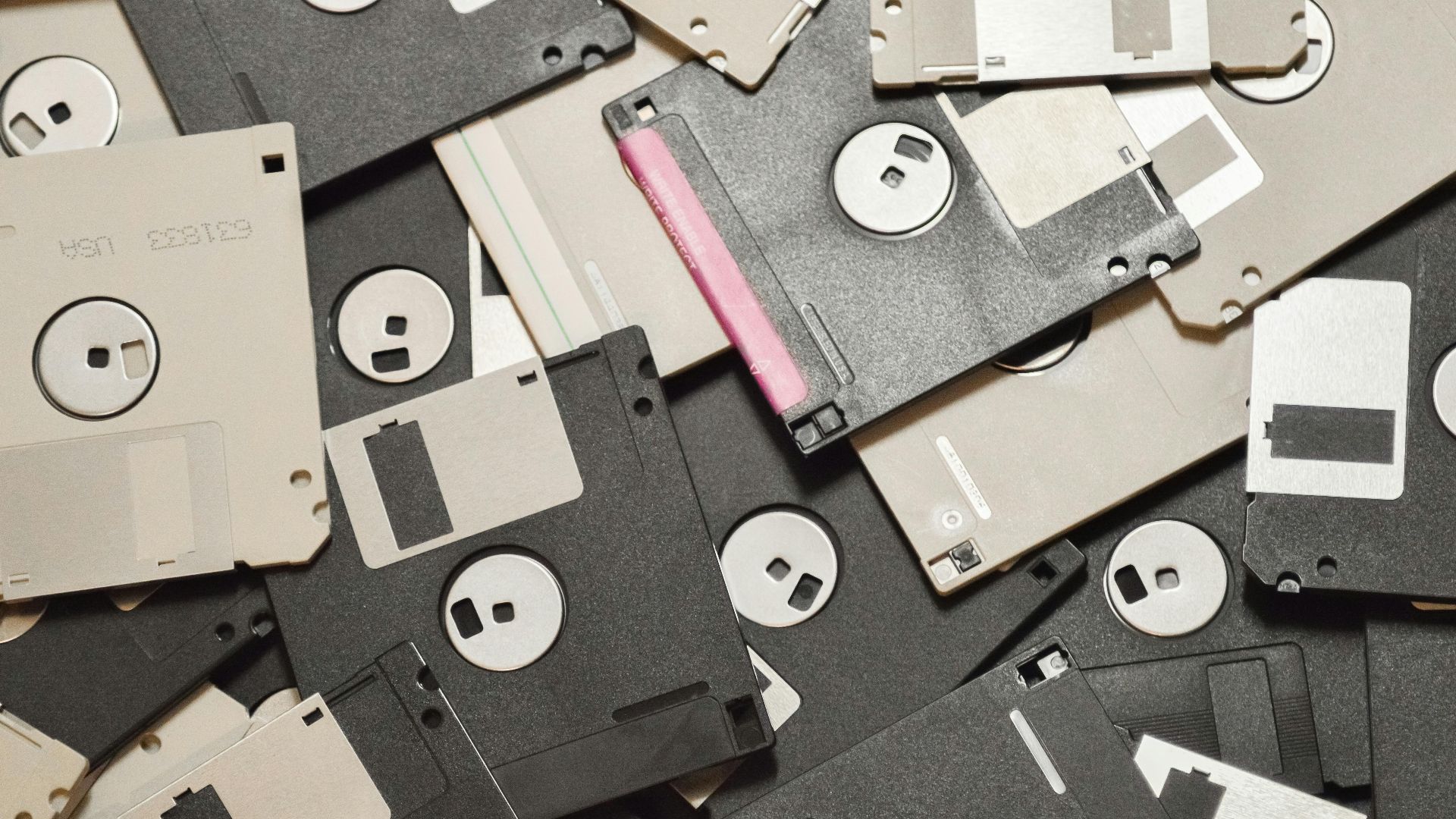 1. Les disquettes et leur clic satisfaisant