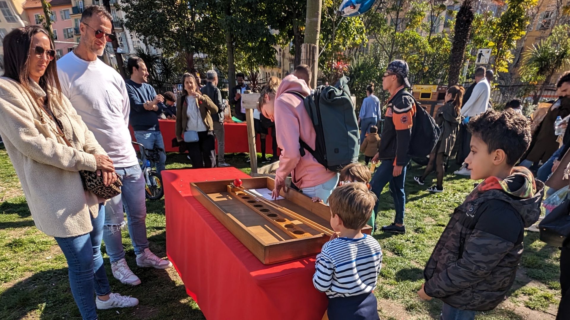 8. Première victoire à un jeu de carnaval