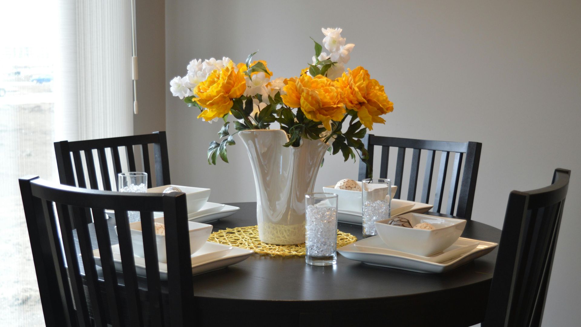 5. Mettre en place un centre de table simple