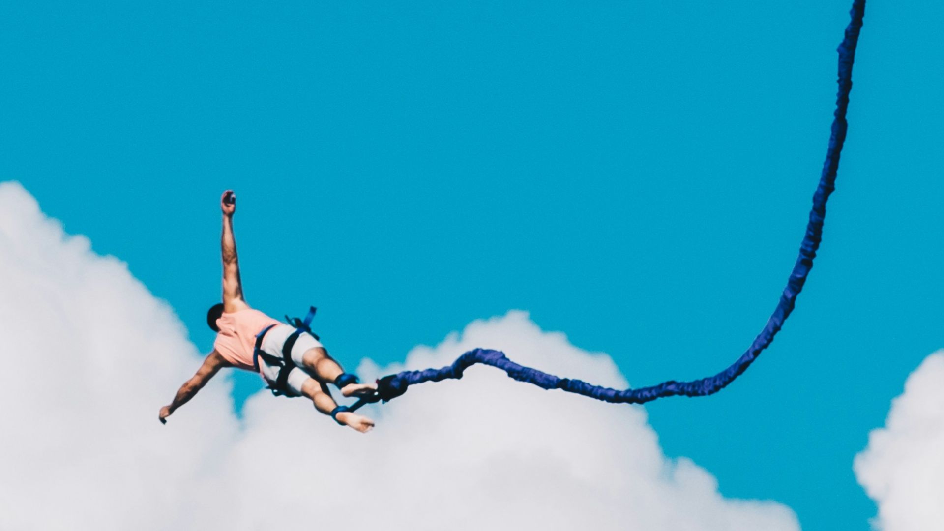 7. Saut à l'élastique