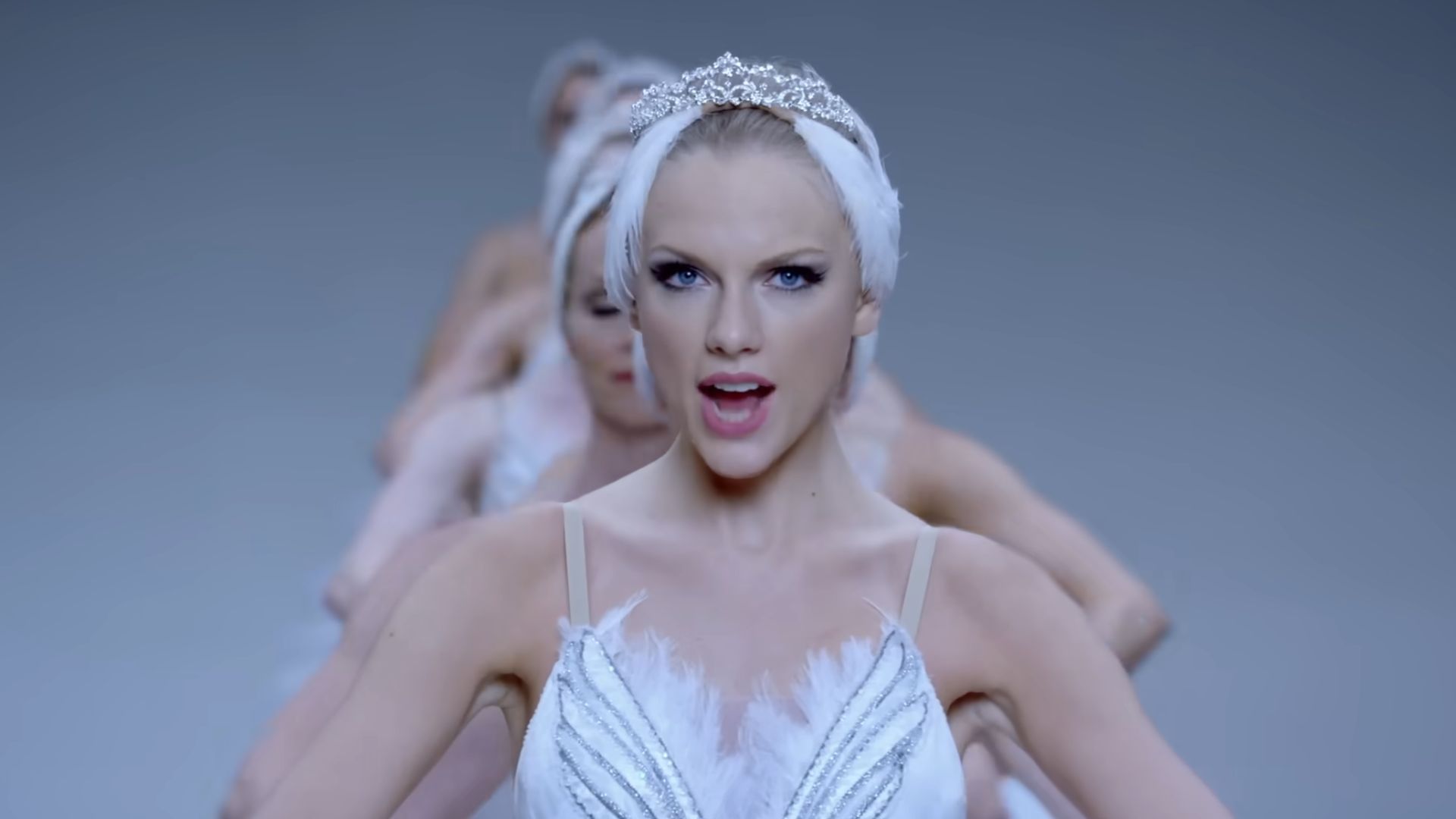5. Shake It Off (Taylor Swift)