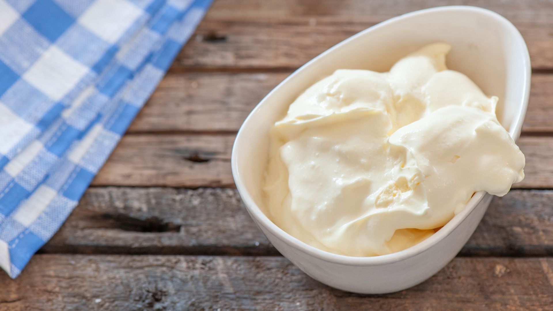7. Gros morceaux de crème aigre
