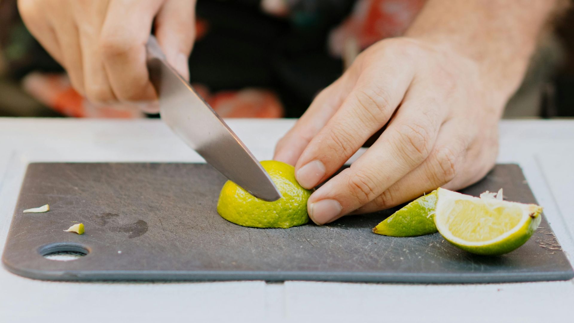 4. Quartiers de citron vert (pour les presses fraîches)