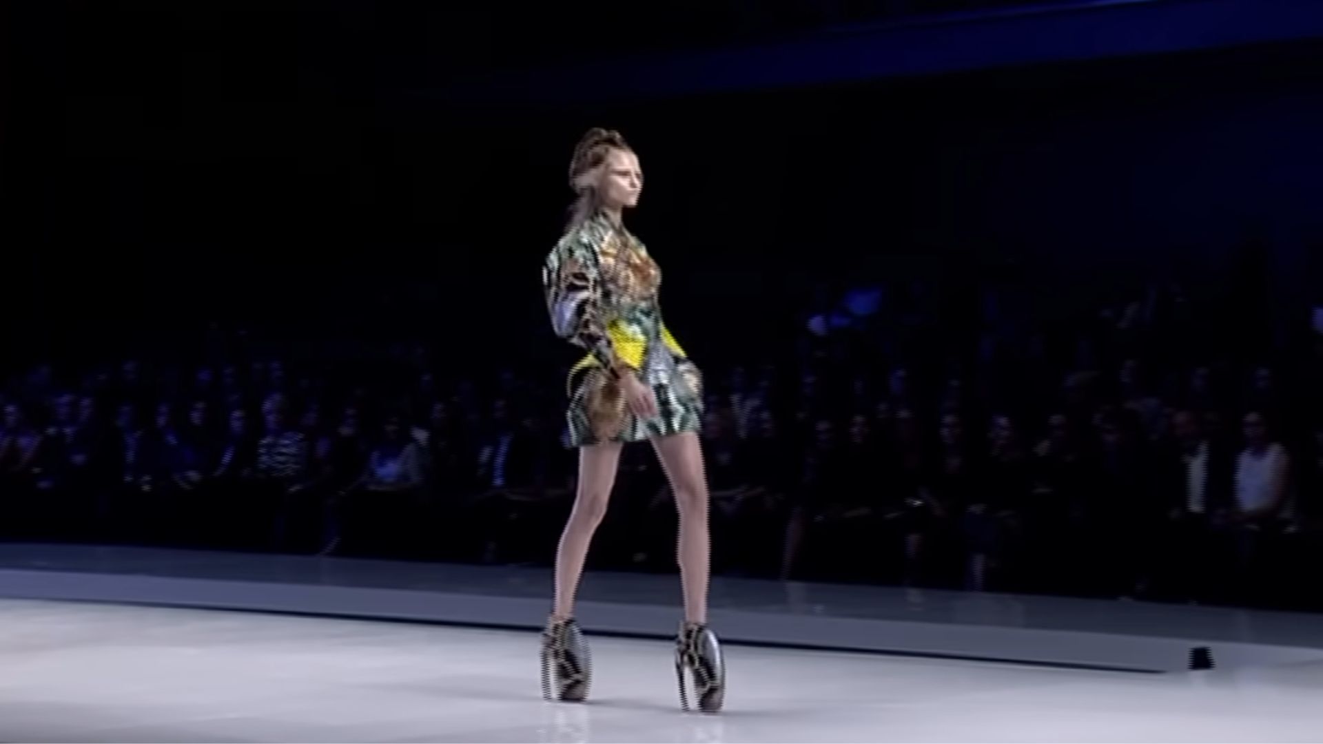 1. Robe de fin d'année d'Alexander McQueen pour "Plato's Atlantis" (2010)