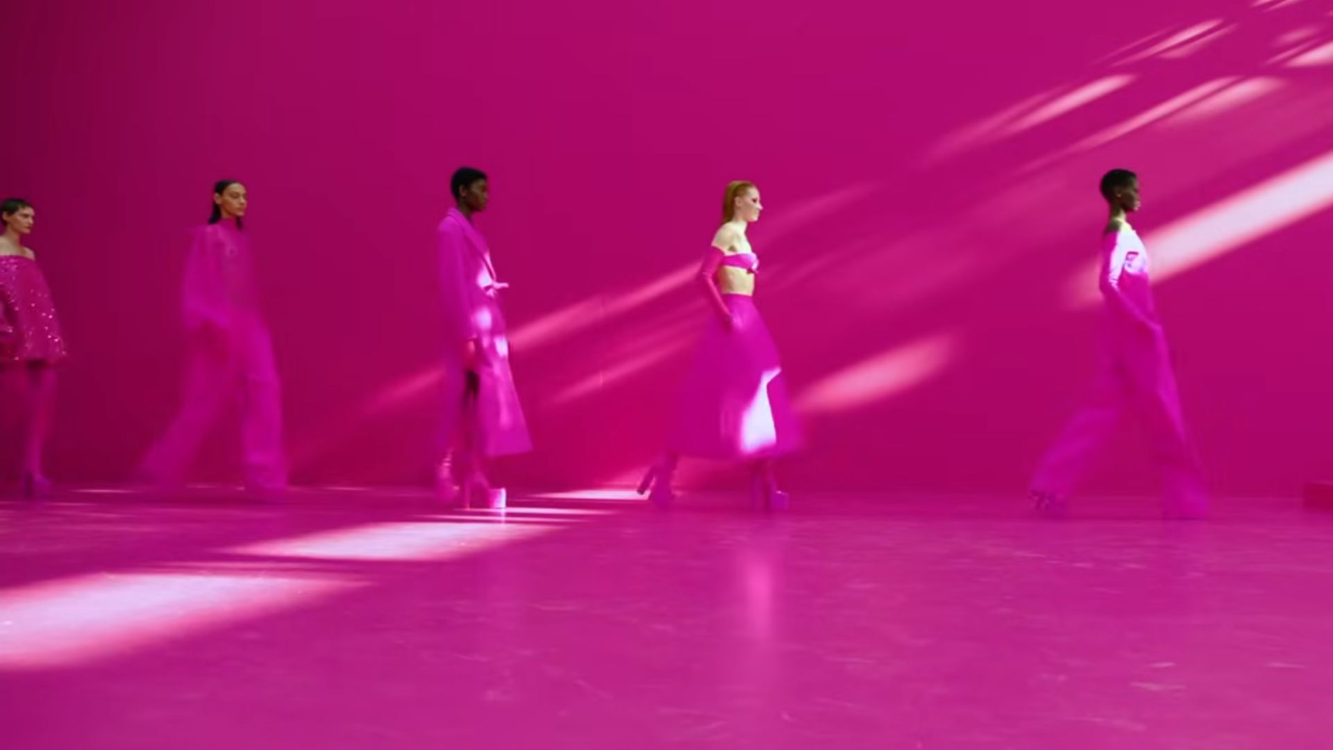 7. Robe de couture en tulle rose de Valentino (2022)