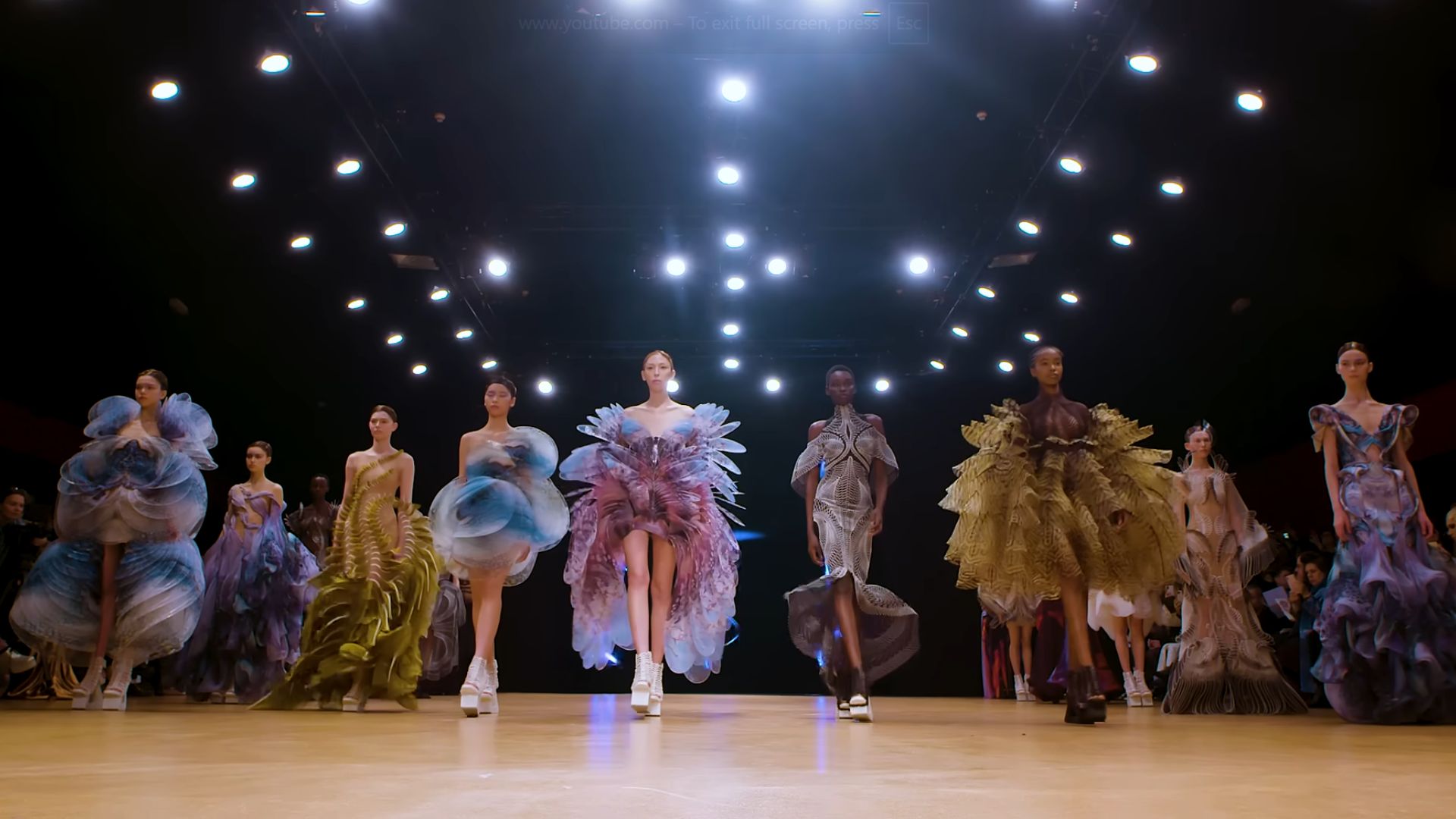 8. La robe de couture imprimée en 3D d'Iris Van Herpen (2019)