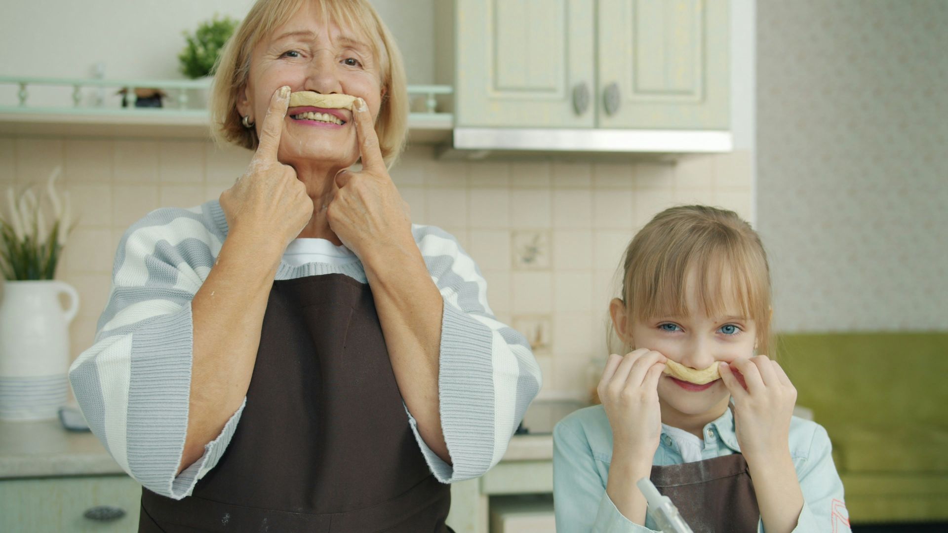 3. Préparer ensemble des friandises effrayantes