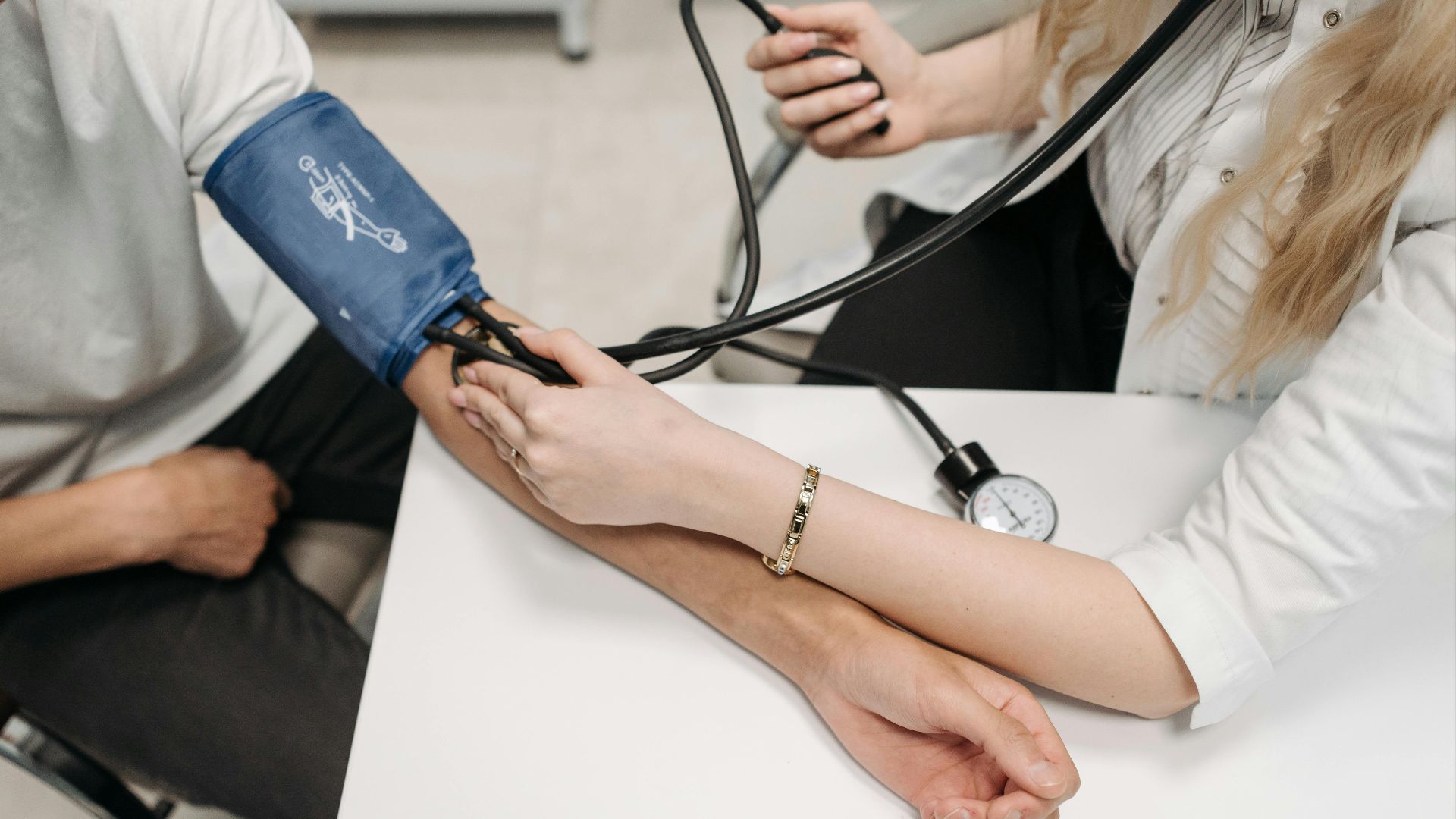 1. Réduit l'hypertension artérielle