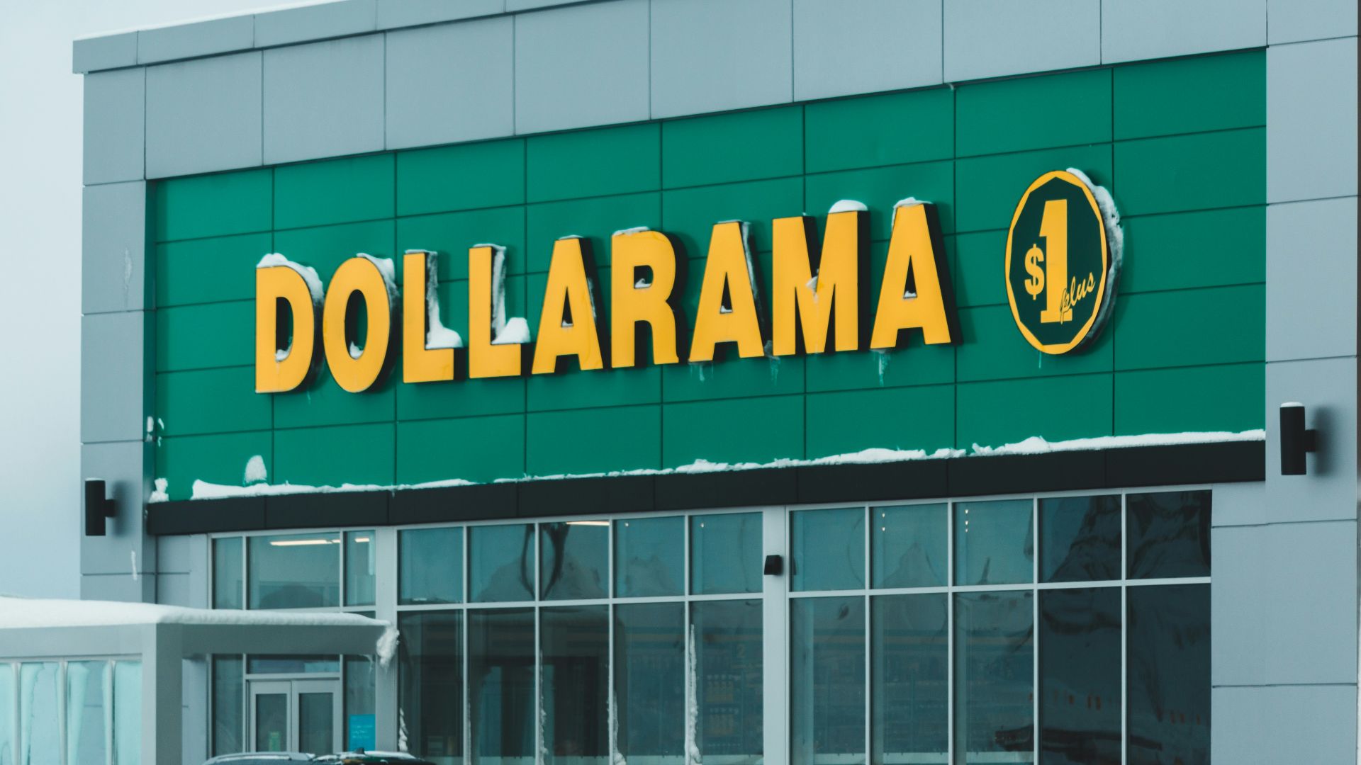 10 aliments que vous ne devriez jamais acheter chez Dollarama et 10 qui valent chaque sou