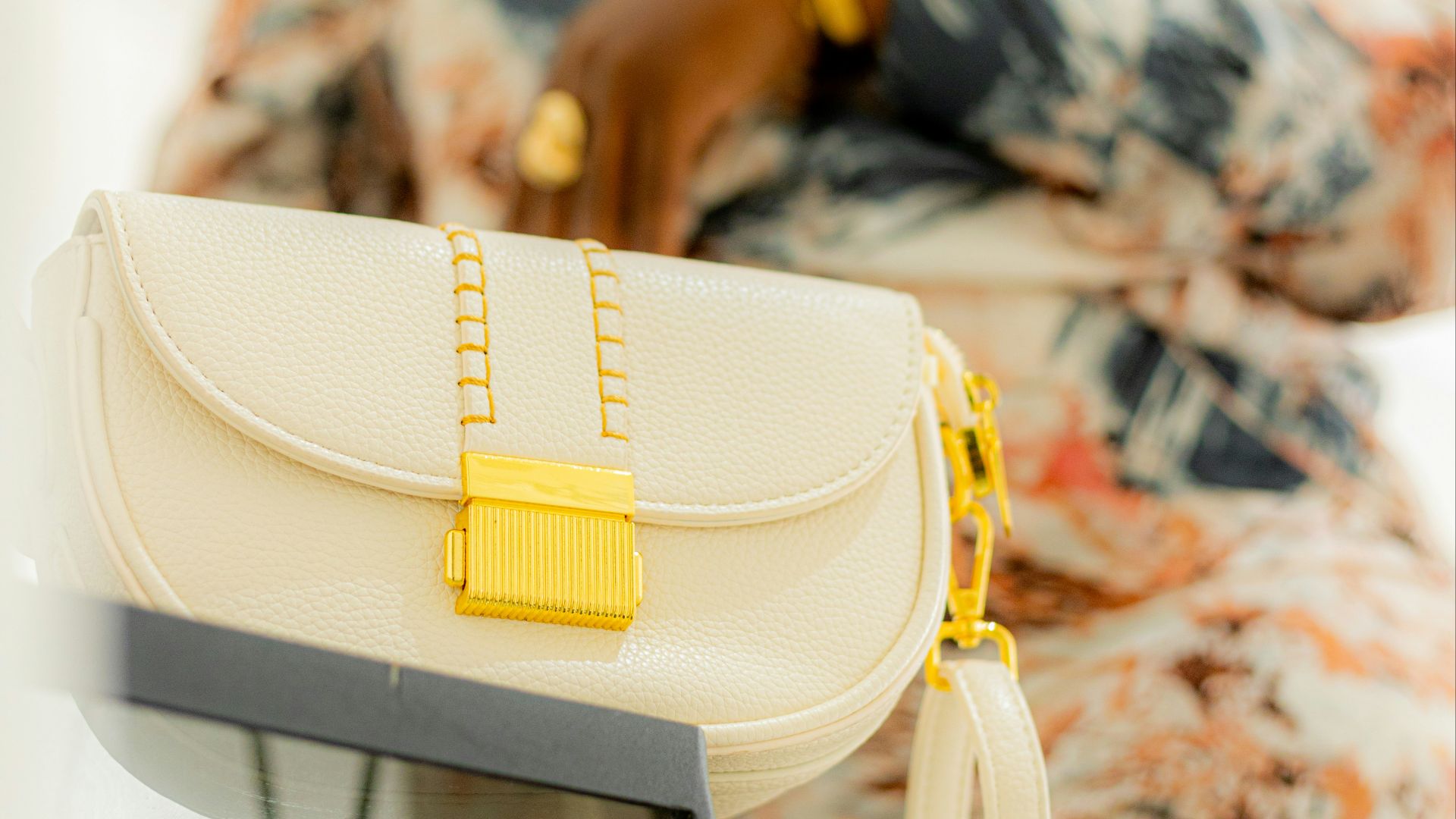 9. Sac à main structuré