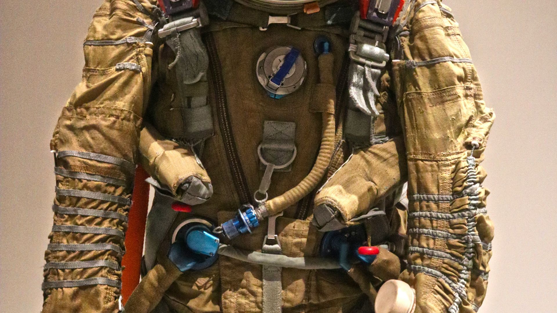 8. La combinaison de vol