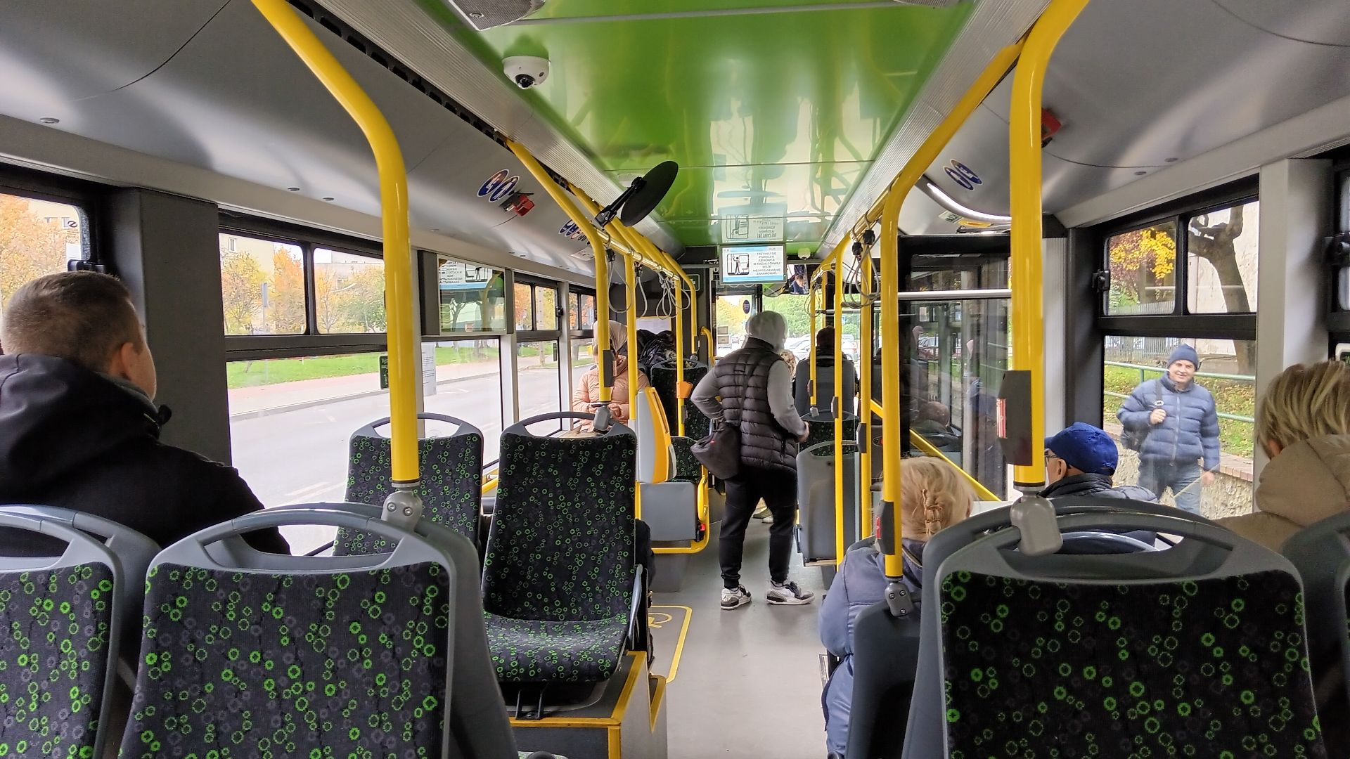 7. Le bus saute en vitesse