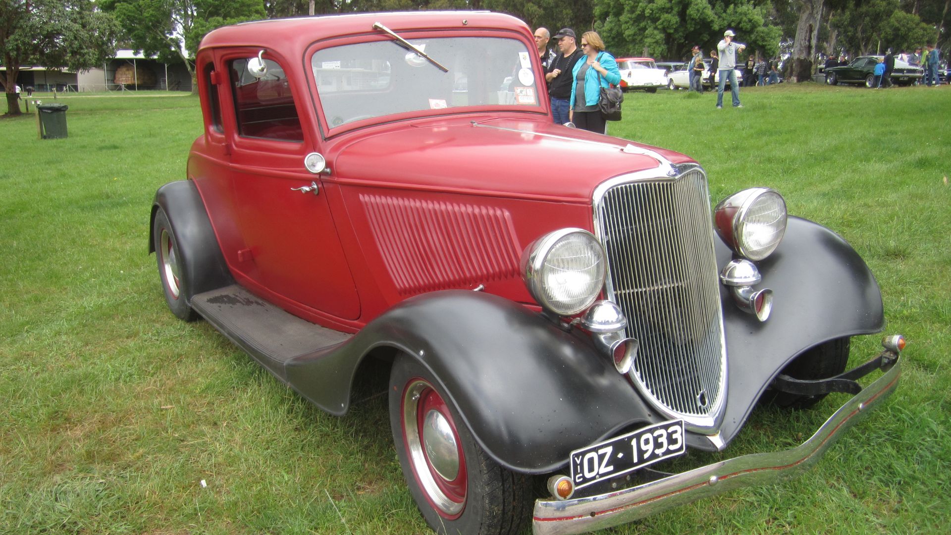 9. 1932 Ford Coupé