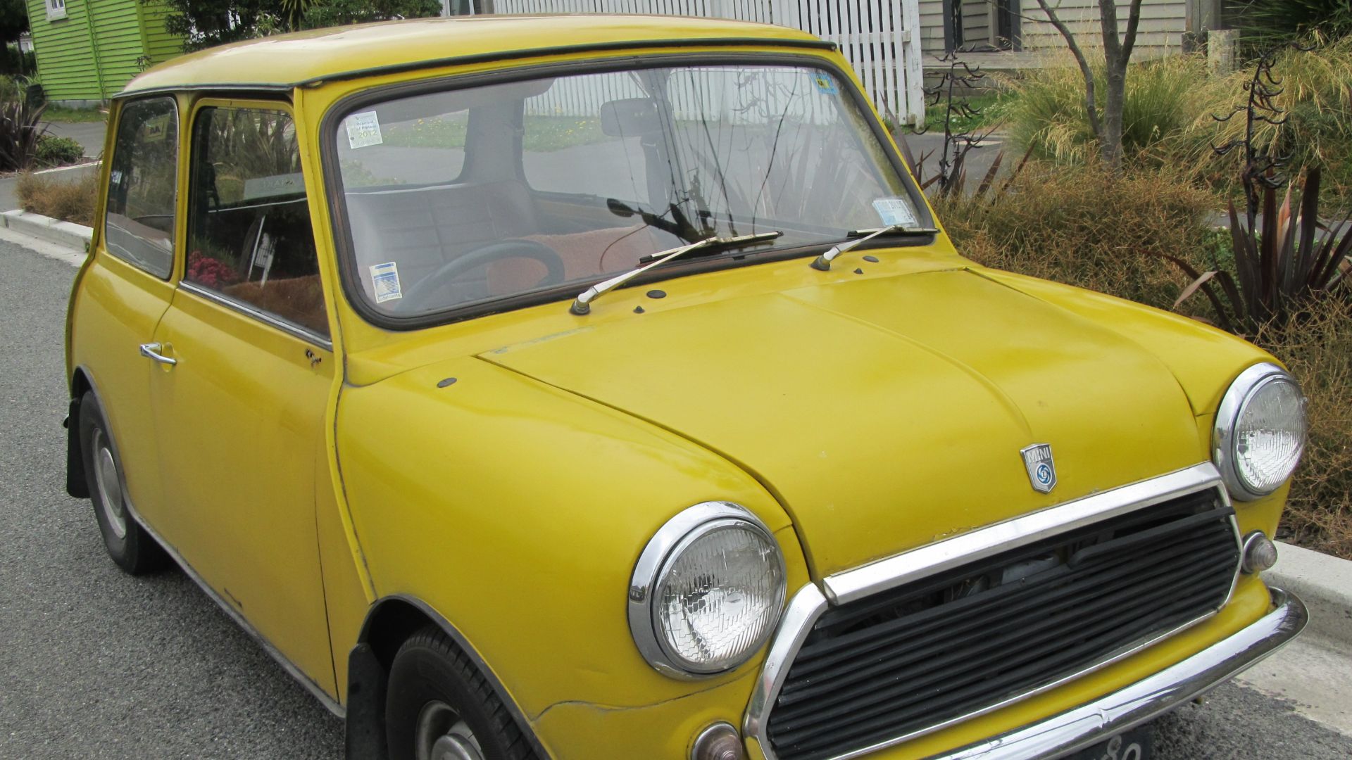 18. 1977 Leyland MINI 1000