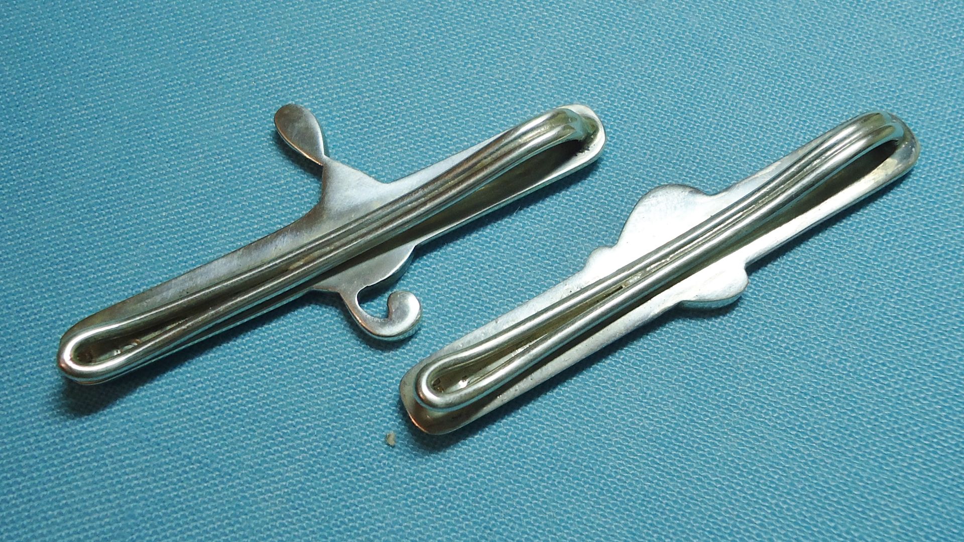 3. Pinces à cravate
