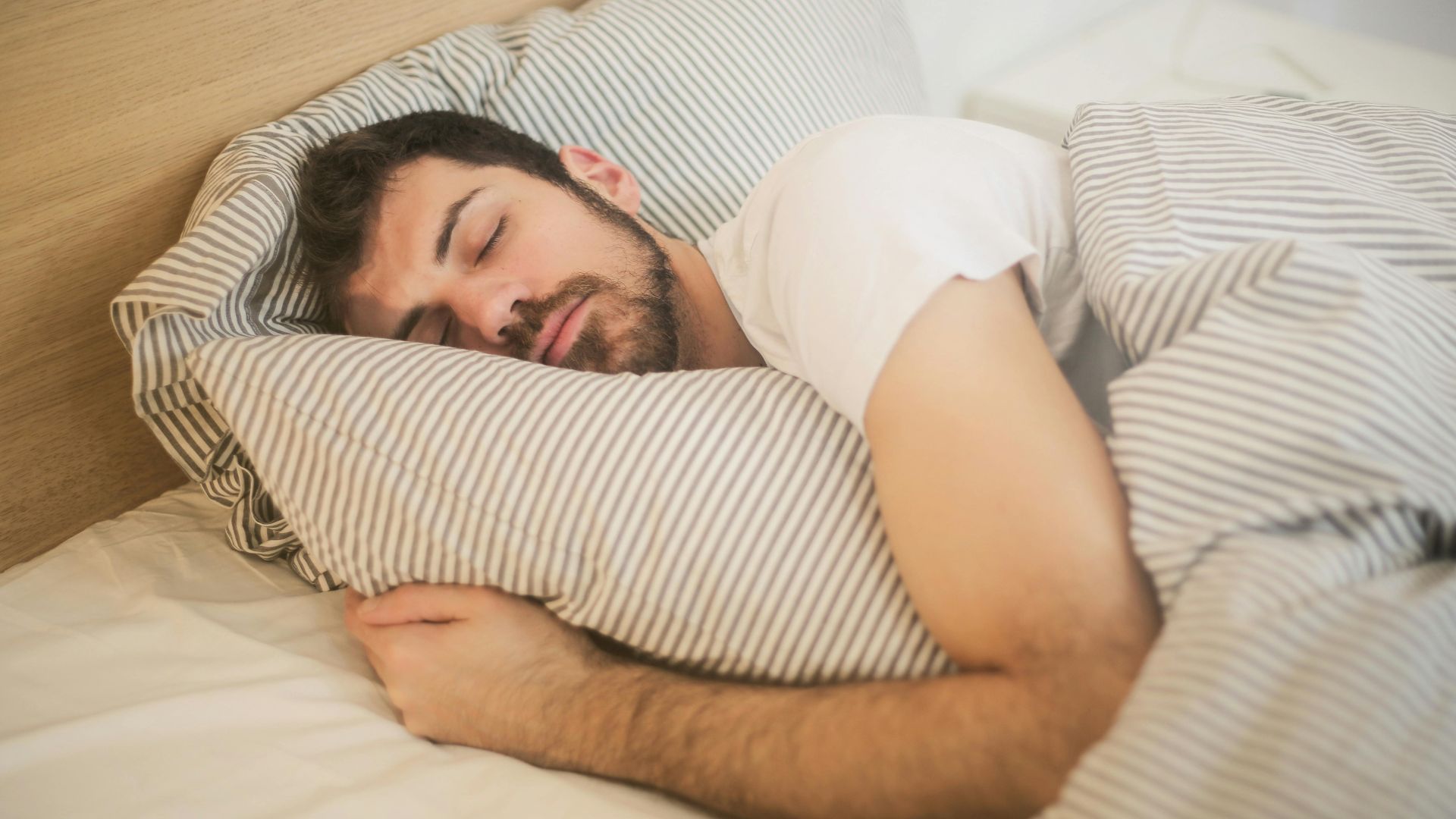 4. Vous dormez plus profondément et vous vous réveillez en pleine forme